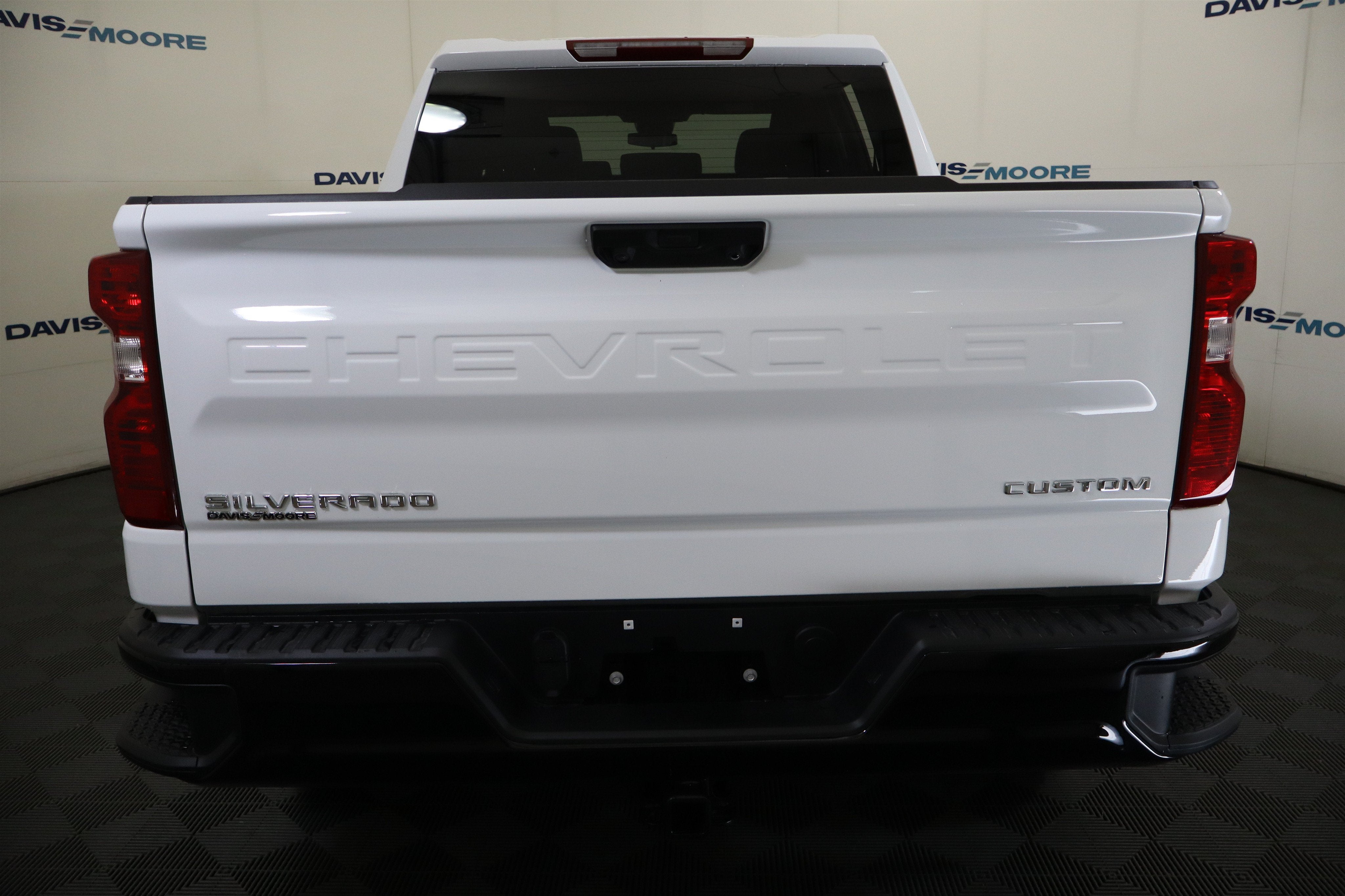 2026 Chevrolet Silverado 1500 Custom Trail Boss Crew Cab 4WD