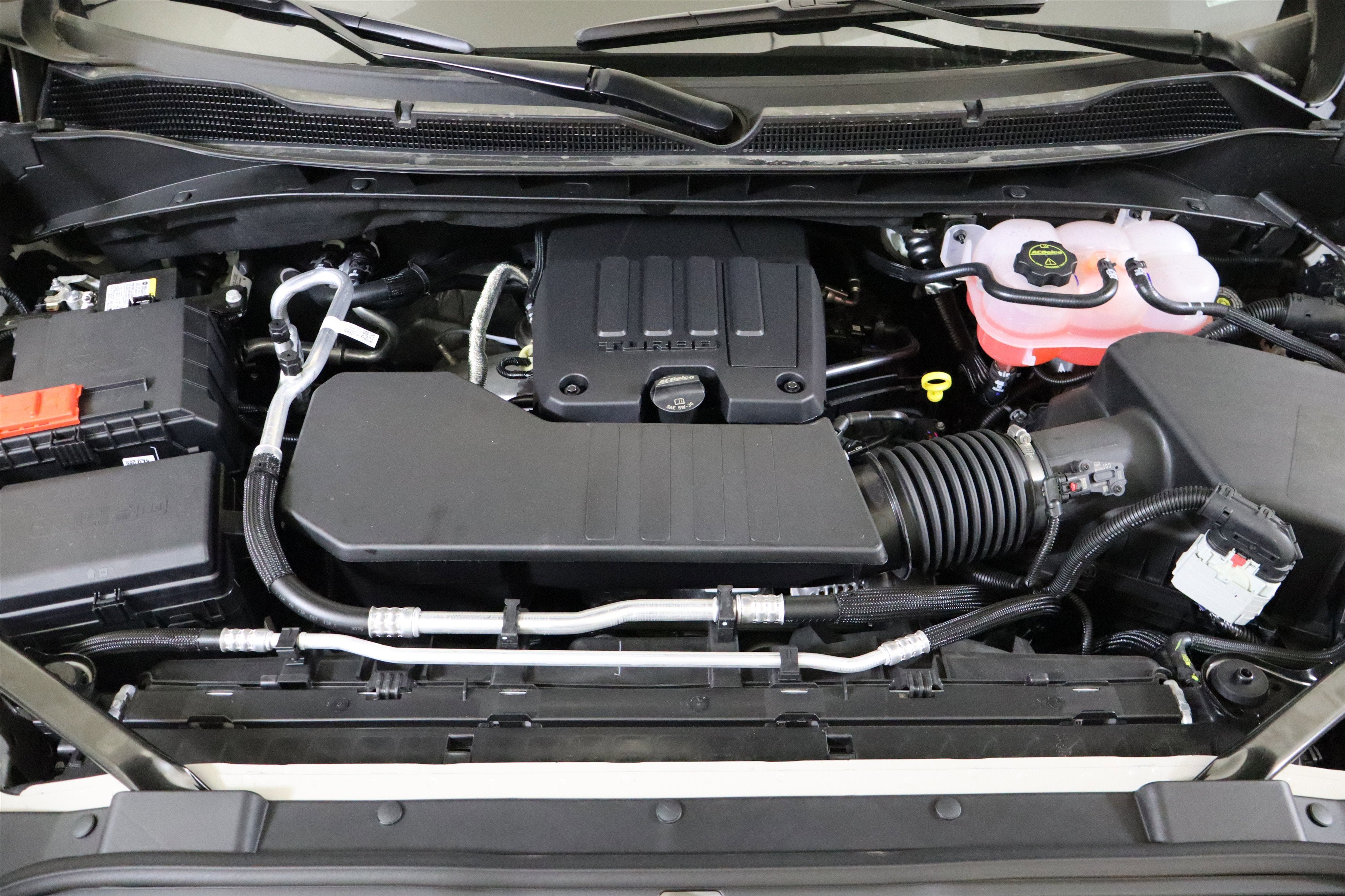 2026 Chevrolet Silverado 1500 Custom Trail Boss Crew Cab 4WD