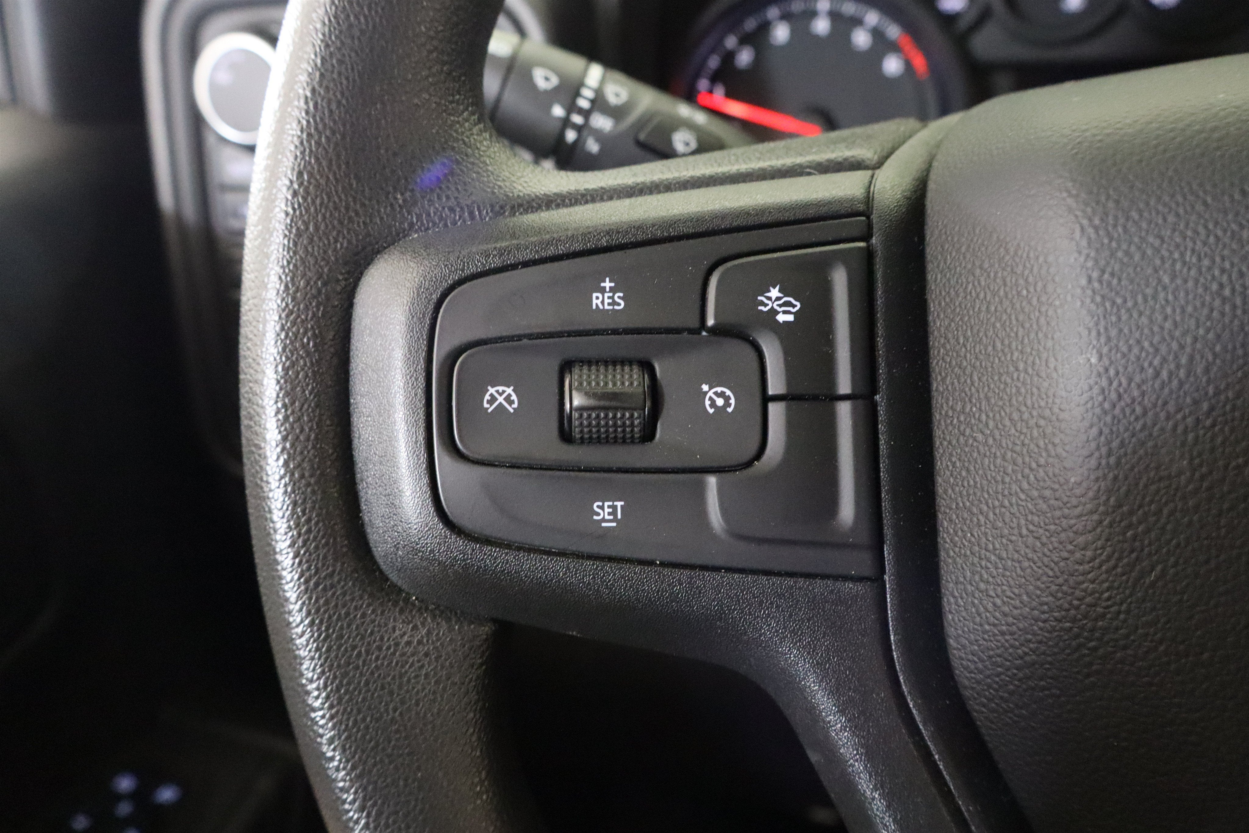 2025 Chevrolet Silverado 1500 Custom Trail Boss Crew Cab 4WD