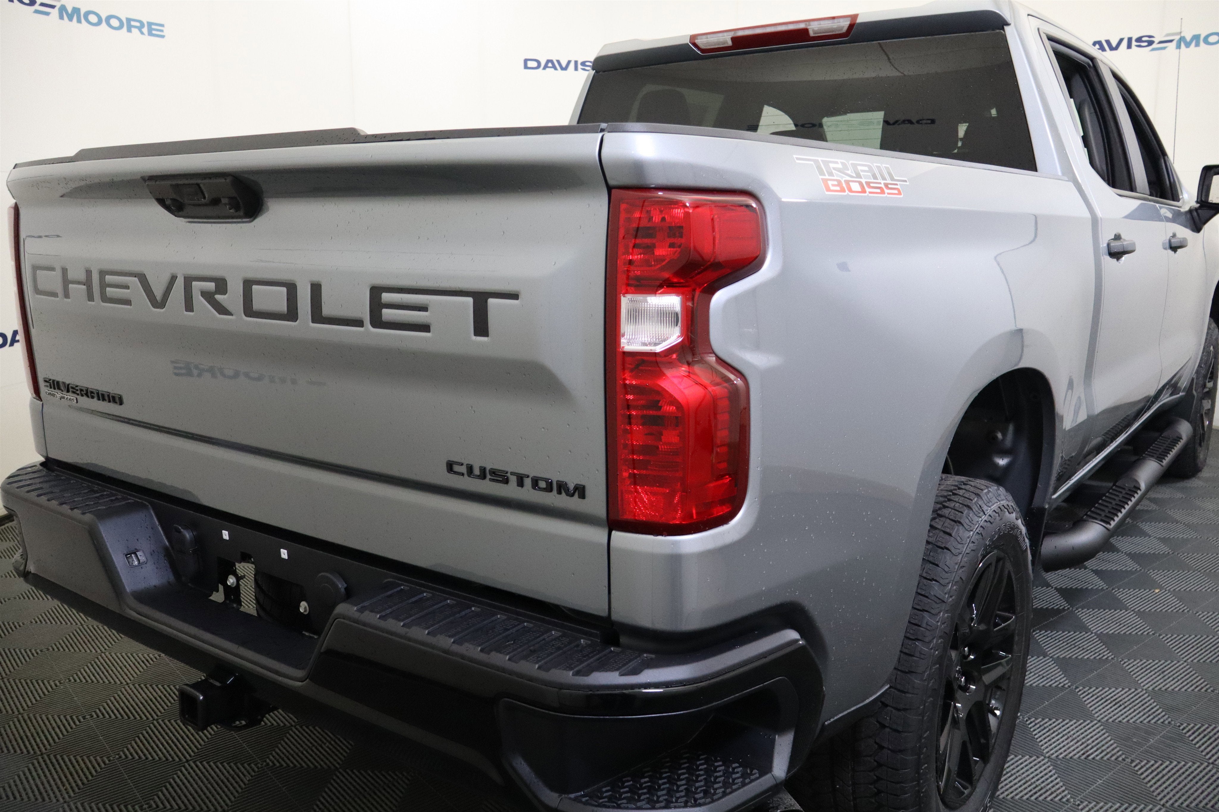 2026 Chevrolet Silverado 1500 Custom Trail Boss Crew Cab 4WD