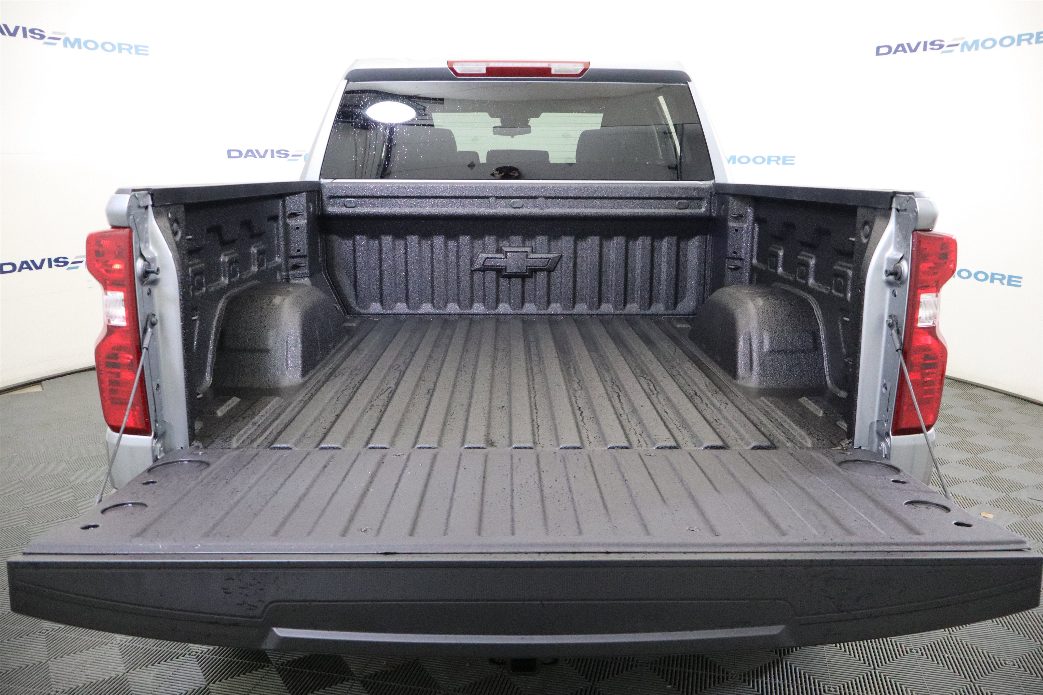 2026 Chevrolet Silverado 1500 Custom Trail Boss Crew Cab 4WD