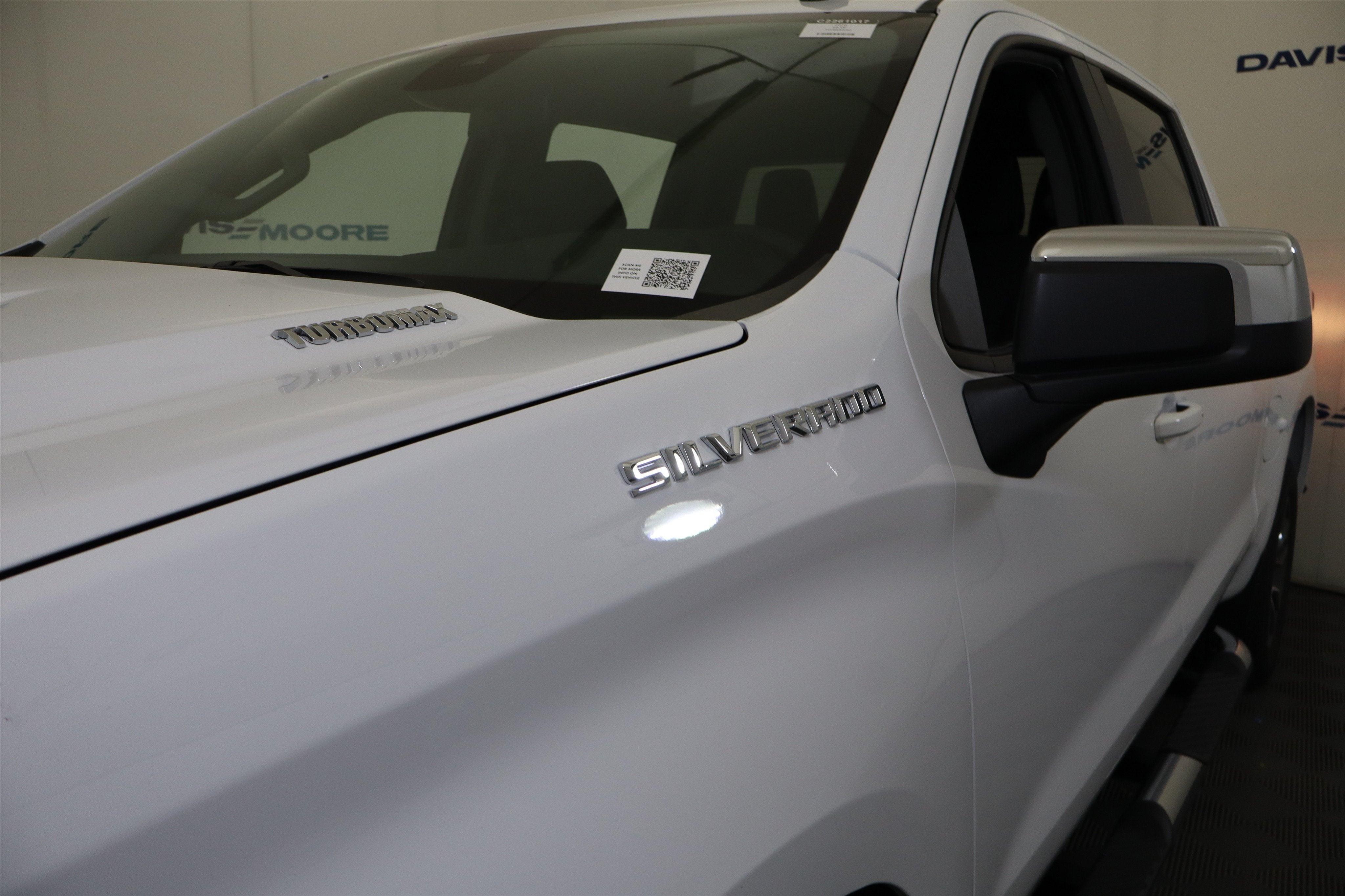 2026 Chevrolet Silverado 1500 LT Crew Cab 4WD