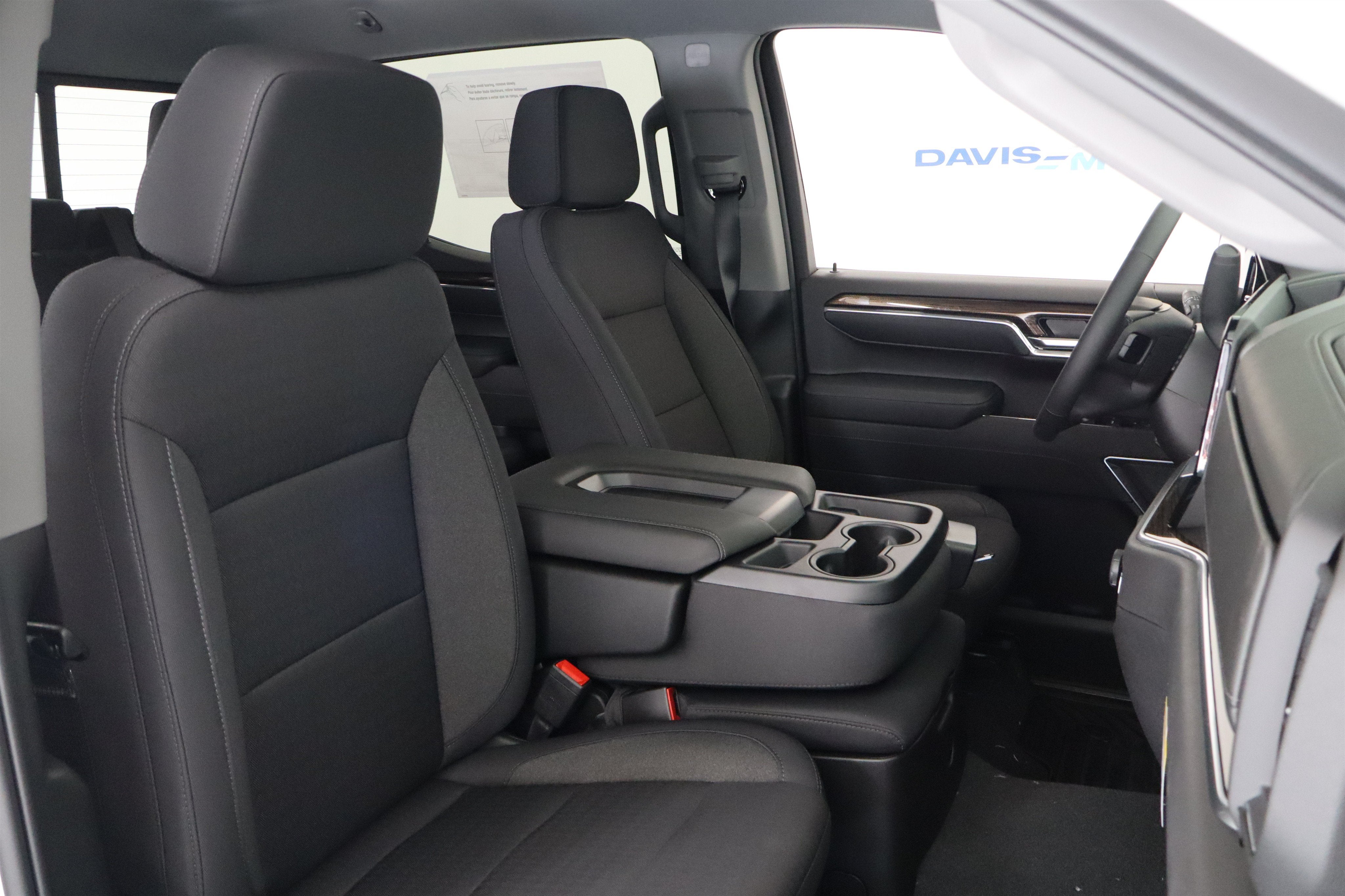 2026 Chevrolet Silverado 1500 LT Crew Cab 4WD