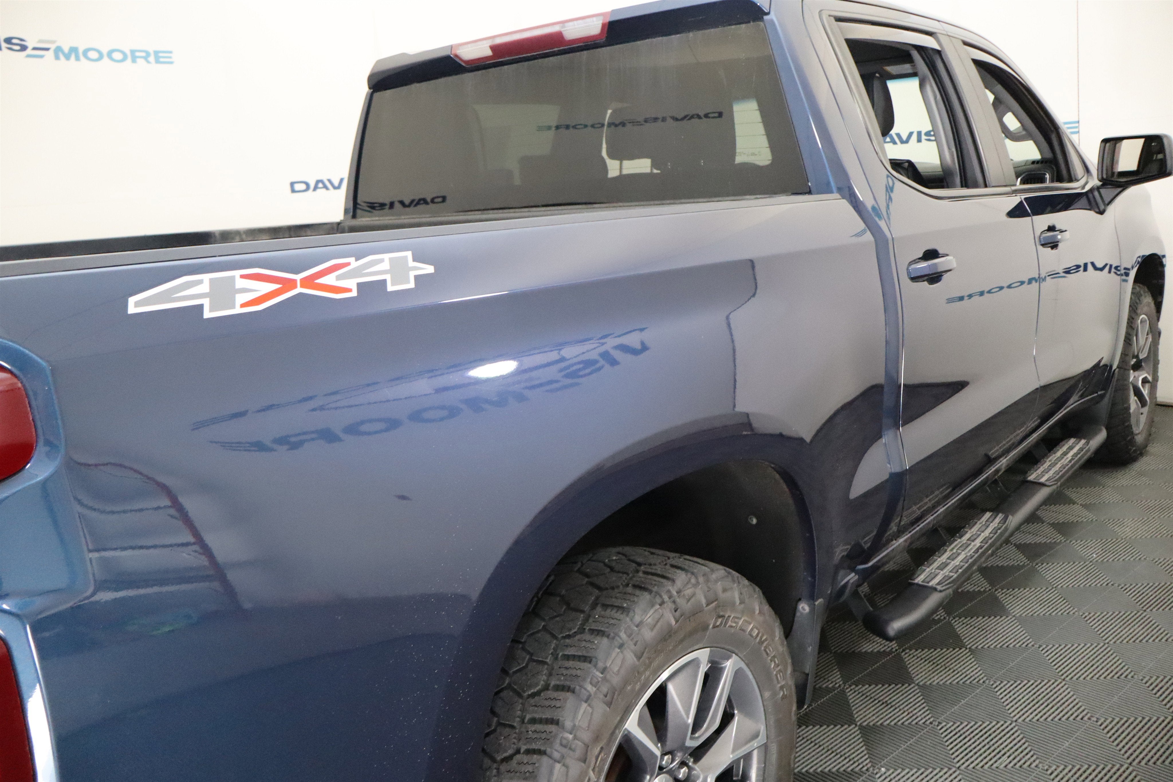 2020 Chevrolet Silverado 1500 RST Crew Cab 4WD