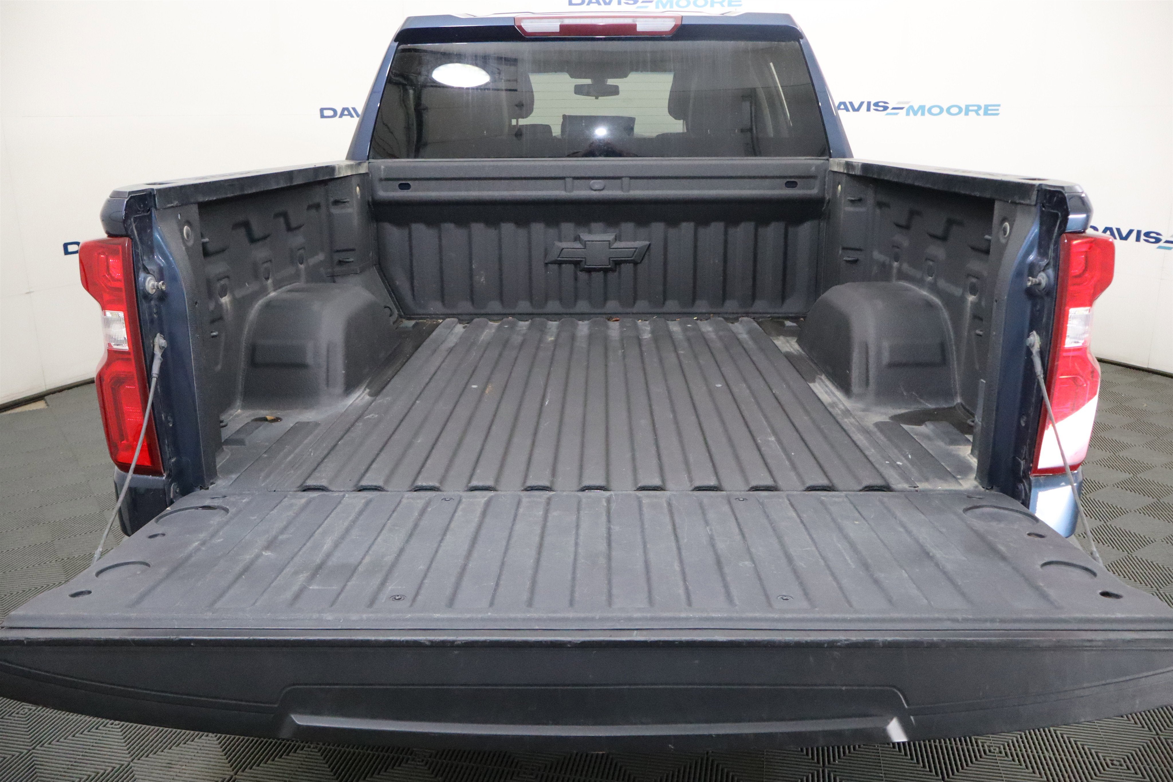 2020 Chevrolet Silverado 1500 RST Crew Cab 4WD