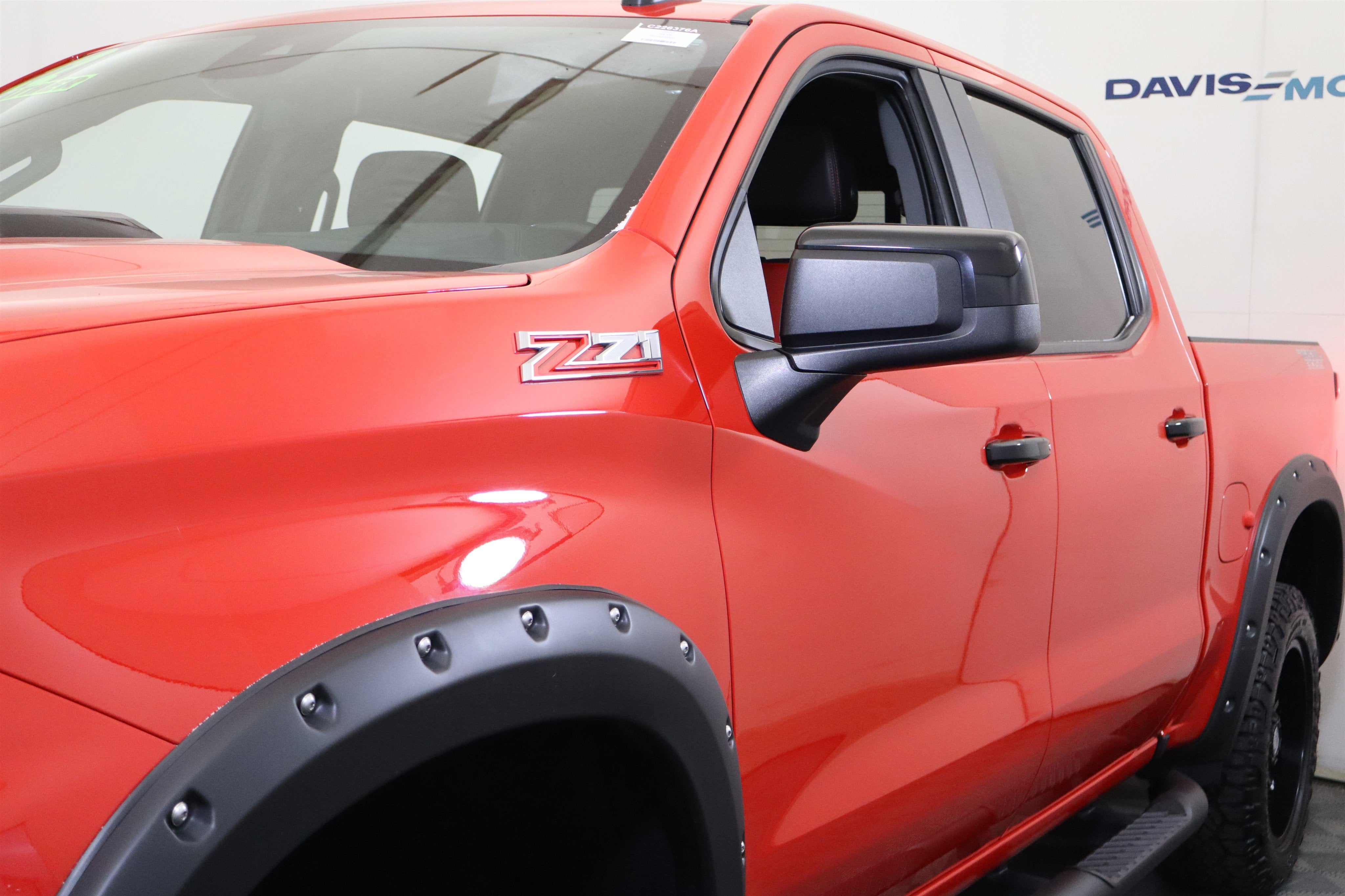 2022 Chevrolet Silverado 1500 LT Trail Boss Crew Cab 4WD