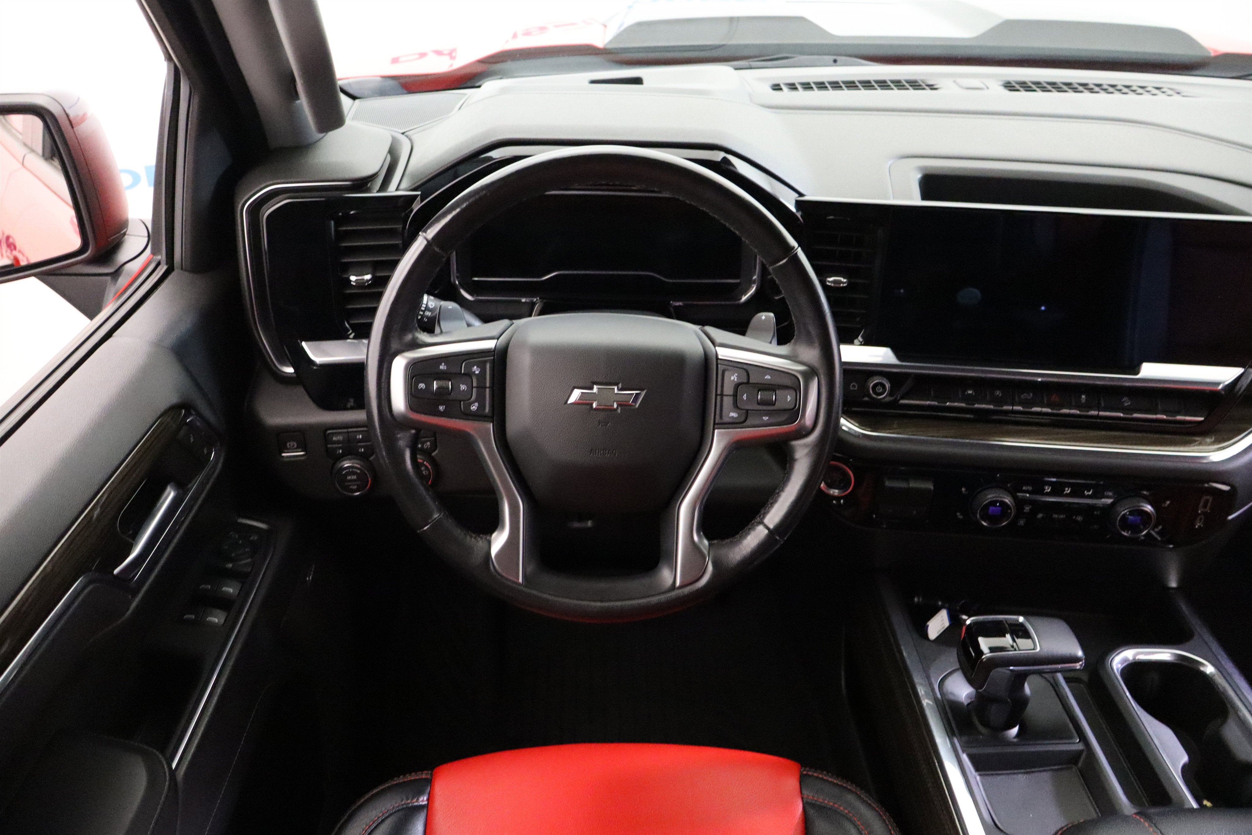 2022 Chevrolet Silverado 1500 LT Trail Boss Crew Cab 4WD