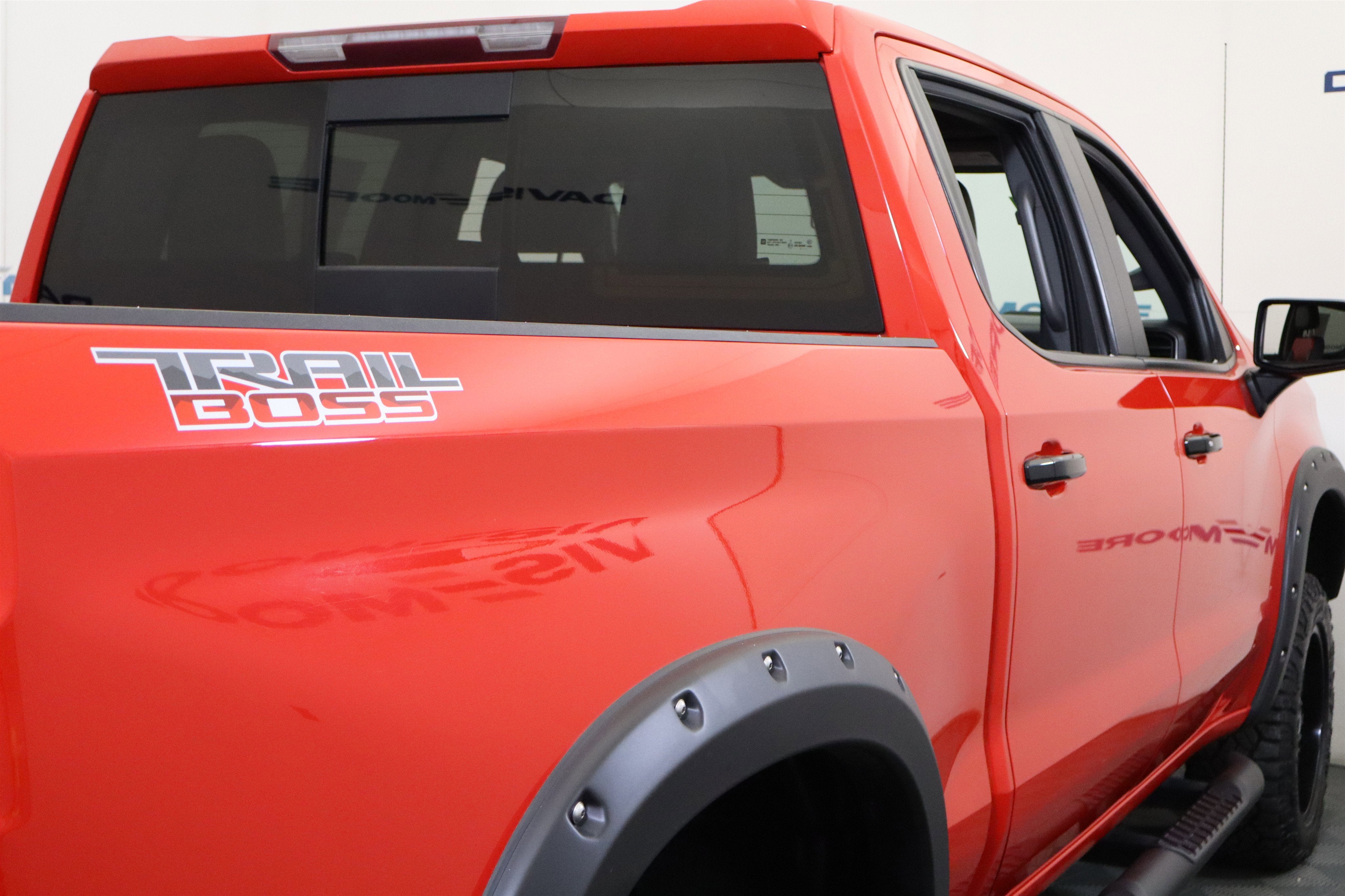 2022 Chevrolet Silverado 1500 LT Trail Boss Crew Cab 4WD