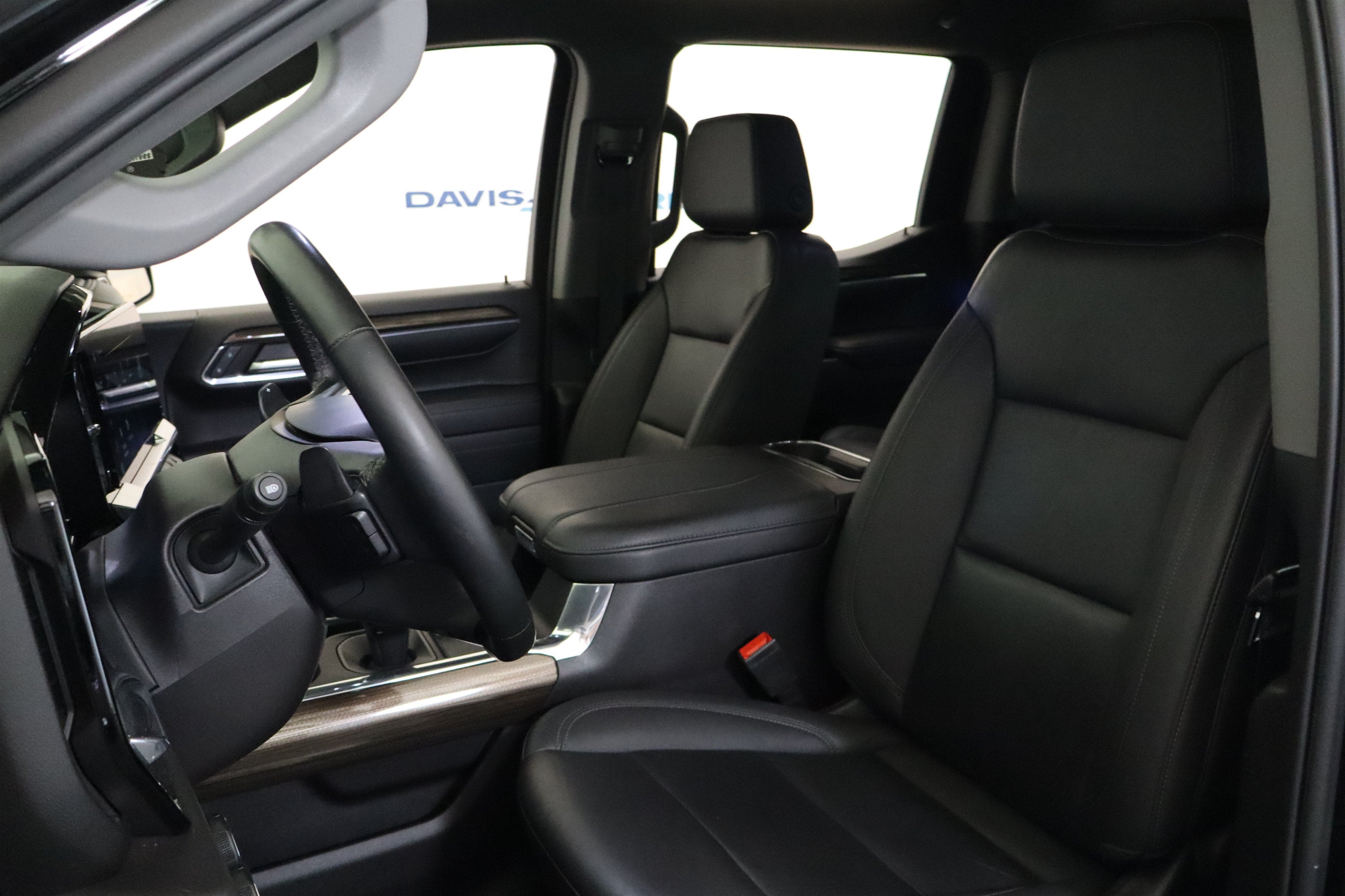 2024 Chevrolet Silverado 1500 LT Trail Boss Crew Cab 4WD
