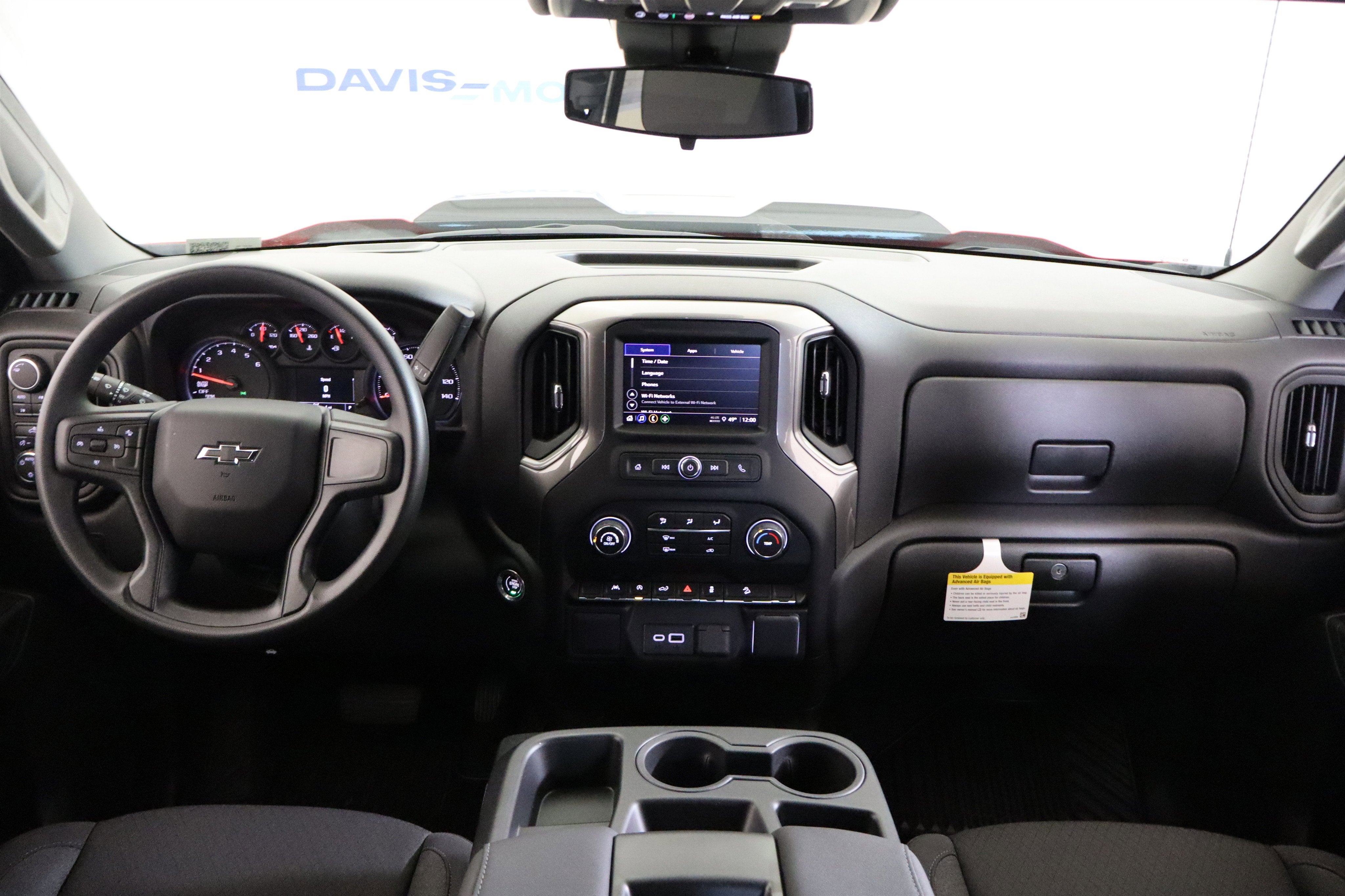 2026 Chevrolet Silverado 1500 Custom Trail Boss Crew Cab 4WD