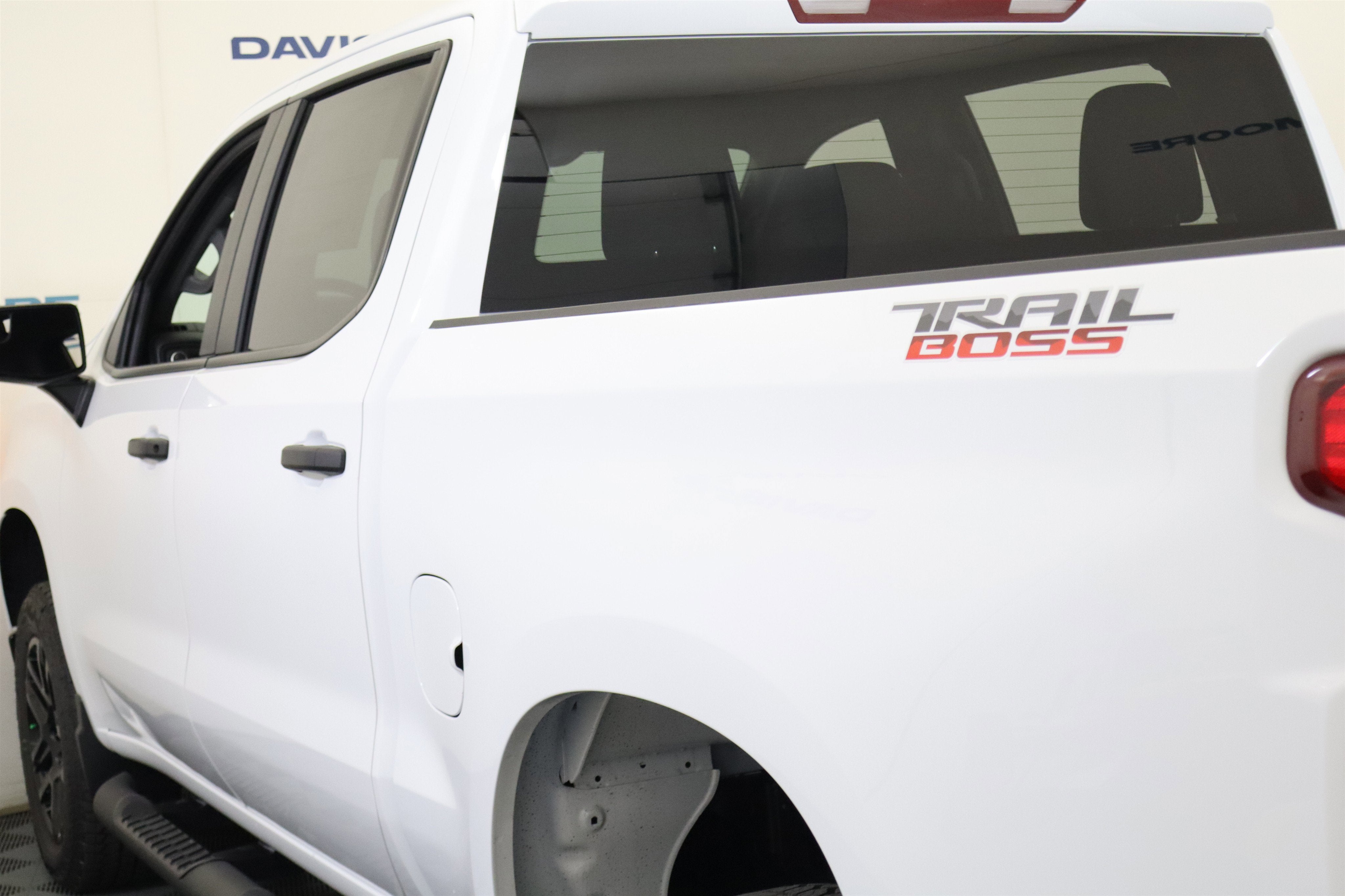 2026 Chevrolet Silverado 1500 Custom Trail Boss Crew Cab 4WD