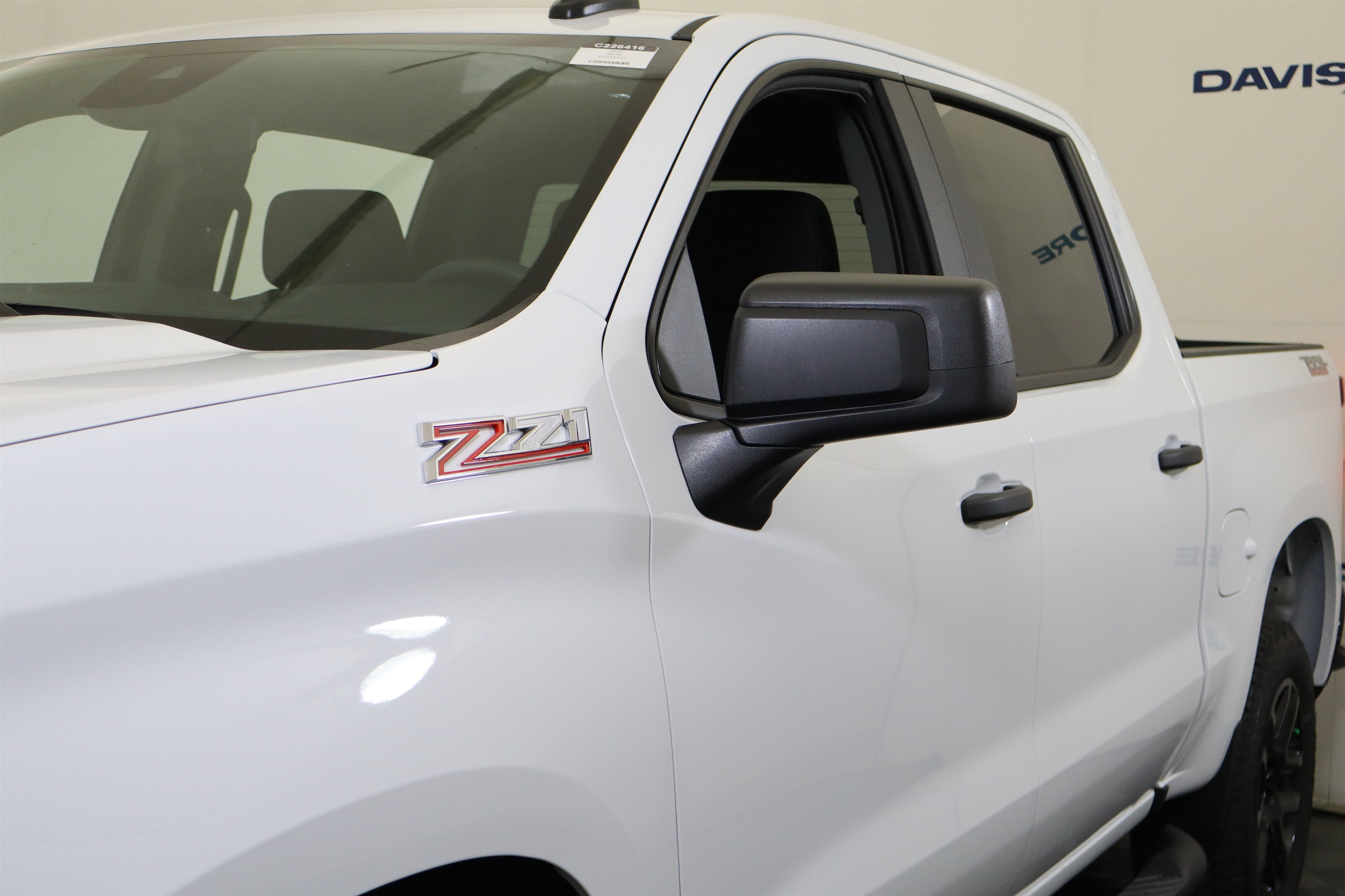 2026 Chevrolet Silverado 1500 Custom Trail Boss Crew Cab 4WD