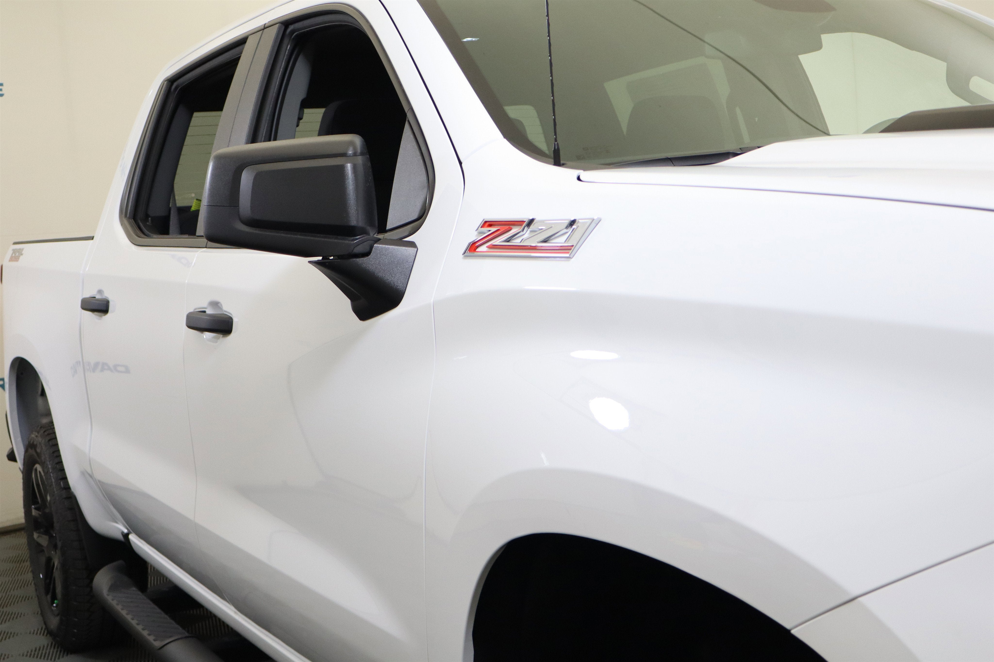 2026 Chevrolet Silverado 1500 Custom Trail Boss Crew Cab 4WD