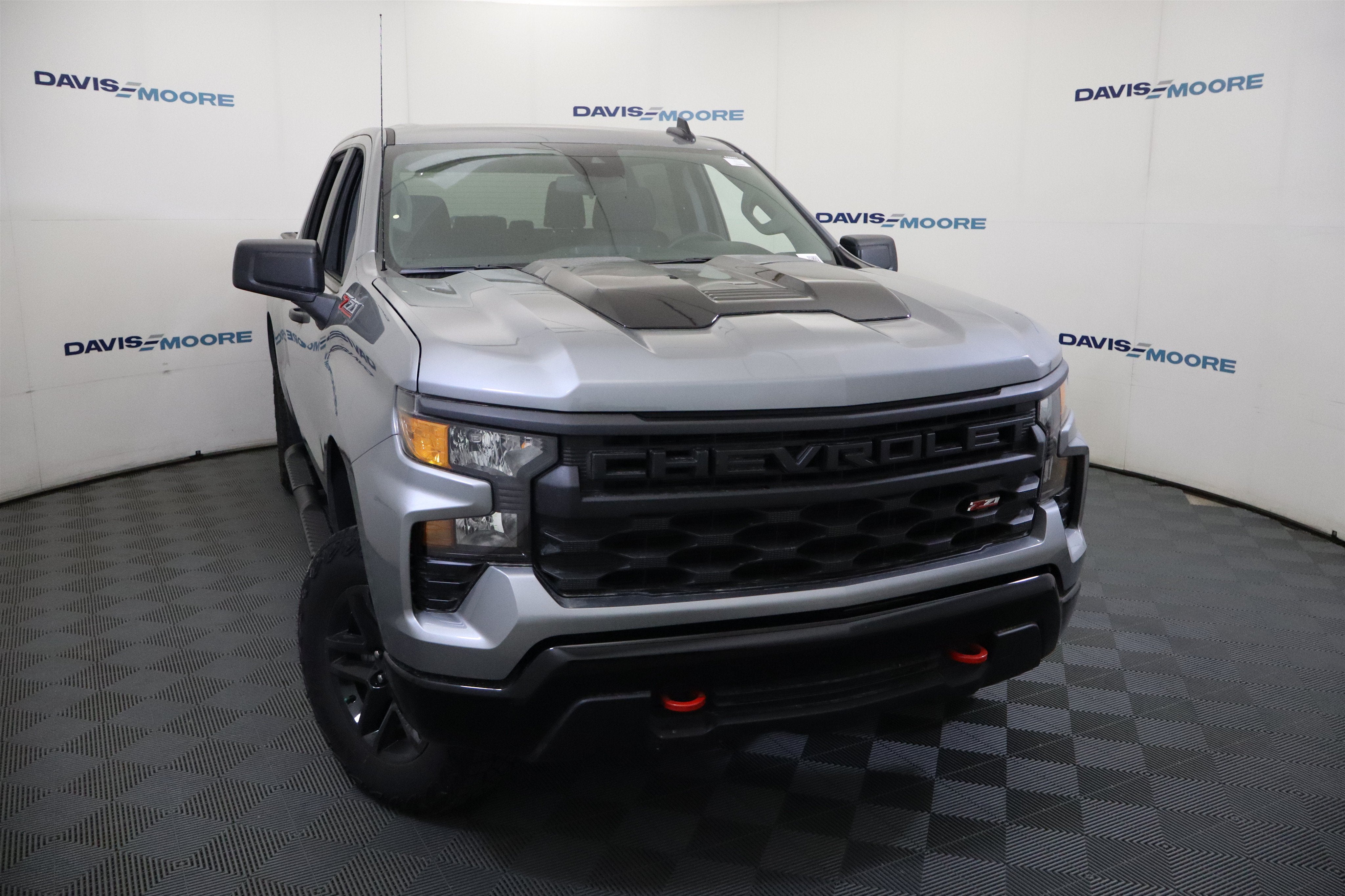 2026 Chevrolet Silverado 1500 Custom Trail Boss Crew Cab 4WD