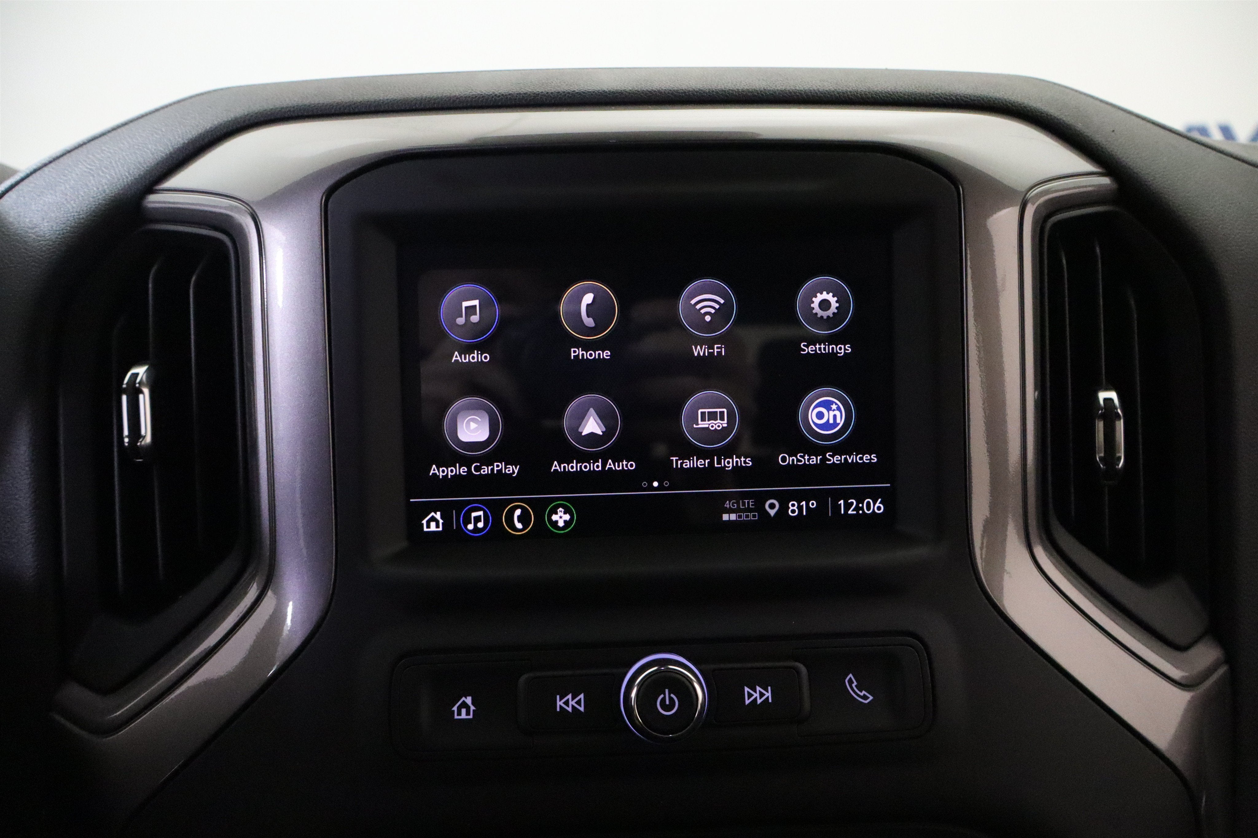 2026 Chevrolet Silverado 1500 Custom Trail Boss Crew Cab 4WD
