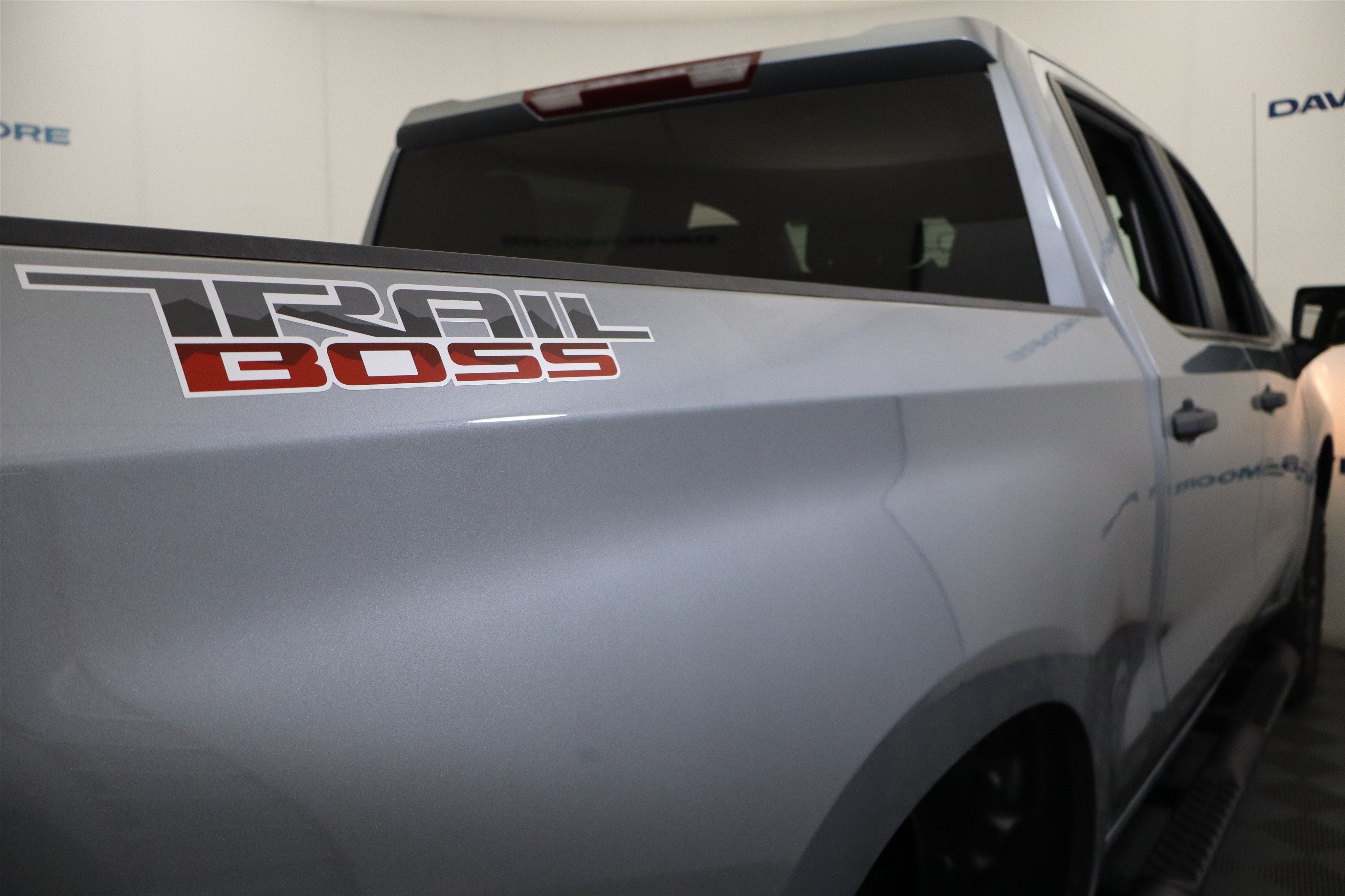 2026 Chevrolet Silverado 1500 Custom Trail Boss Crew Cab 4WD