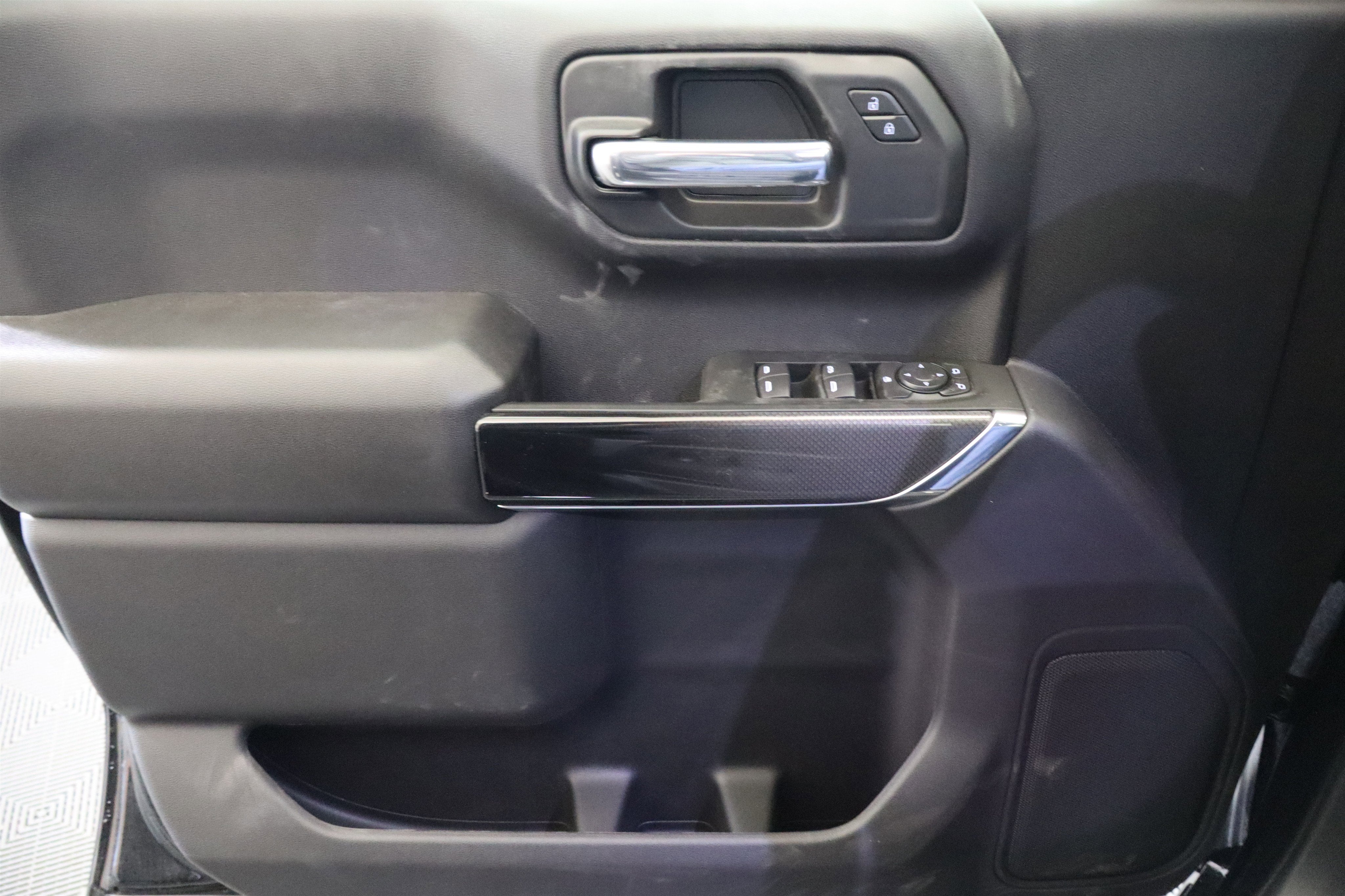 2026 Chevrolet Silverado 1500 Custom Trail Boss Crew Cab 4WD