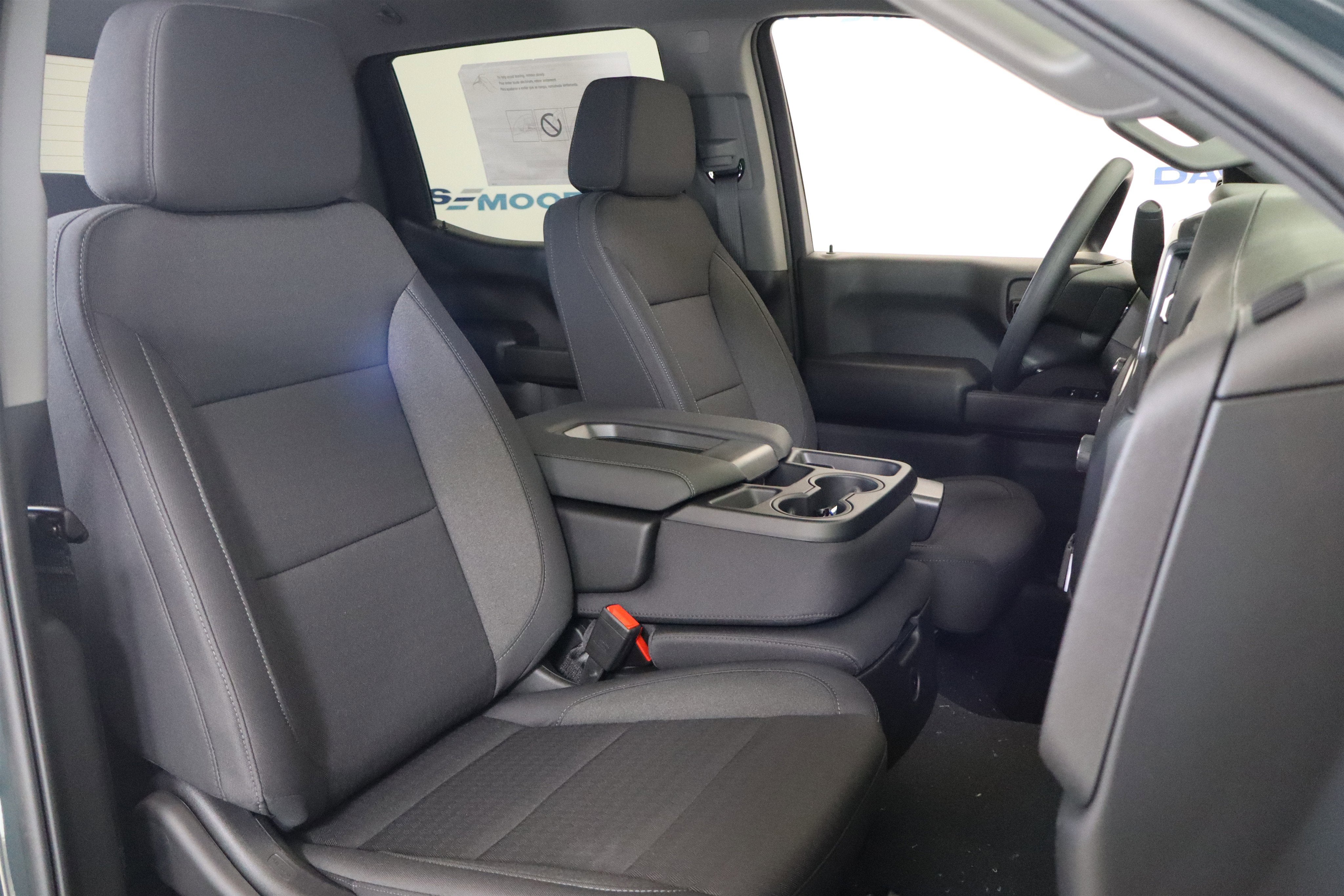 2026 Chevrolet Silverado 1500 Custom Trail Boss Crew Cab 4WD