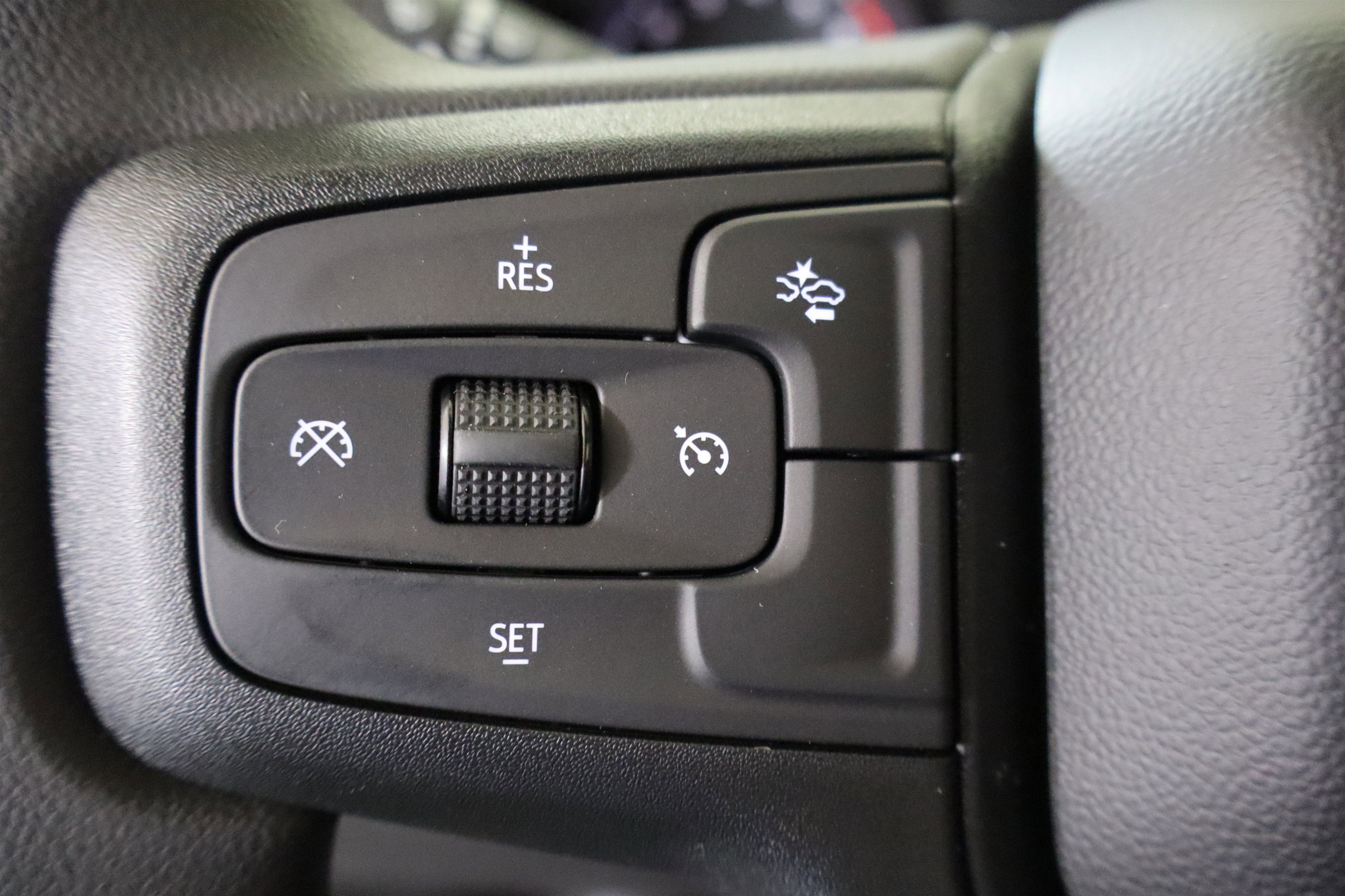 2026 Chevrolet Silverado 1500 Custom Trail Boss Crew Cab 4WD