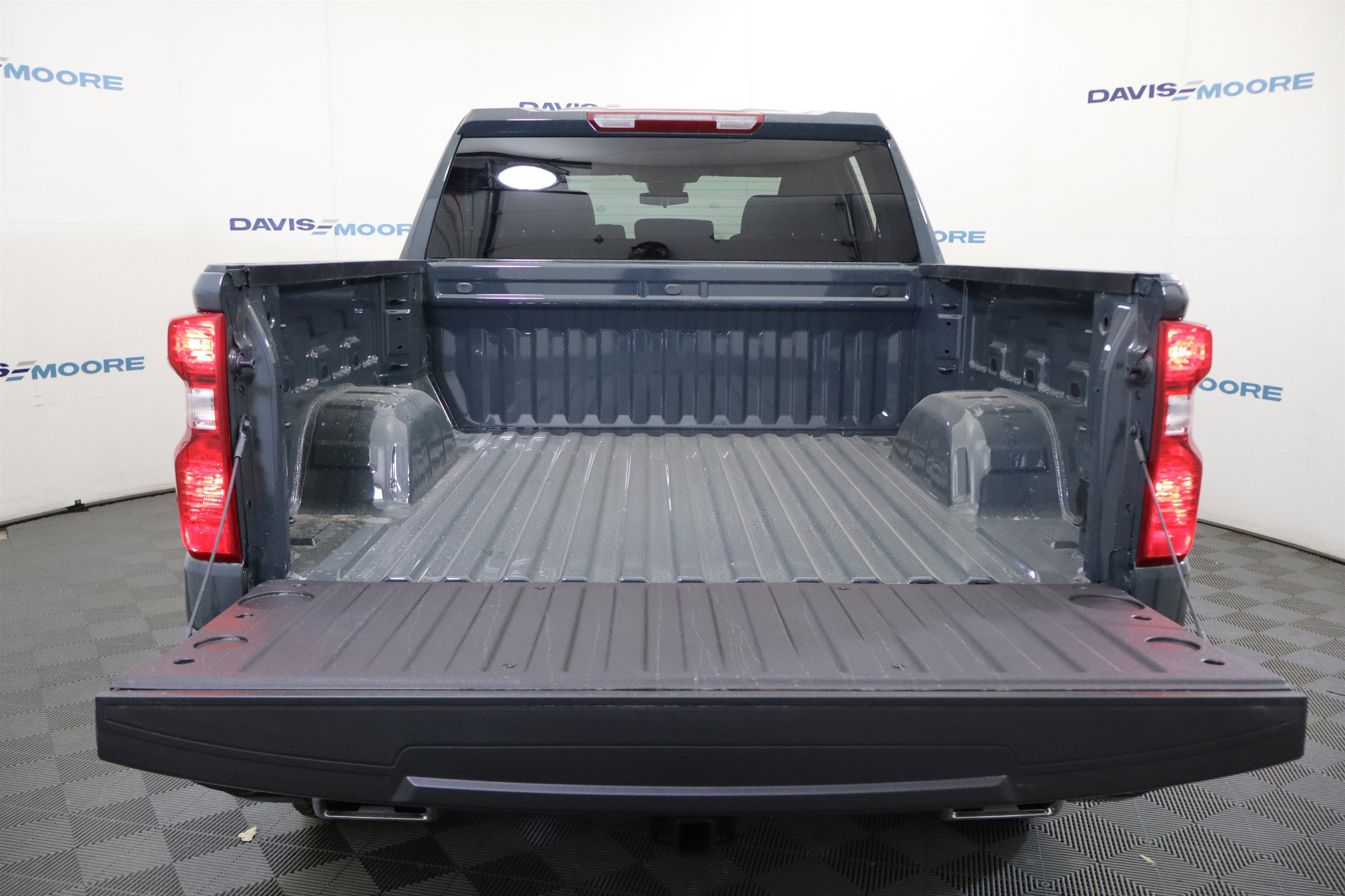 2026 Chevrolet Silverado 1500 Custom Trail Boss Crew Cab 4WD