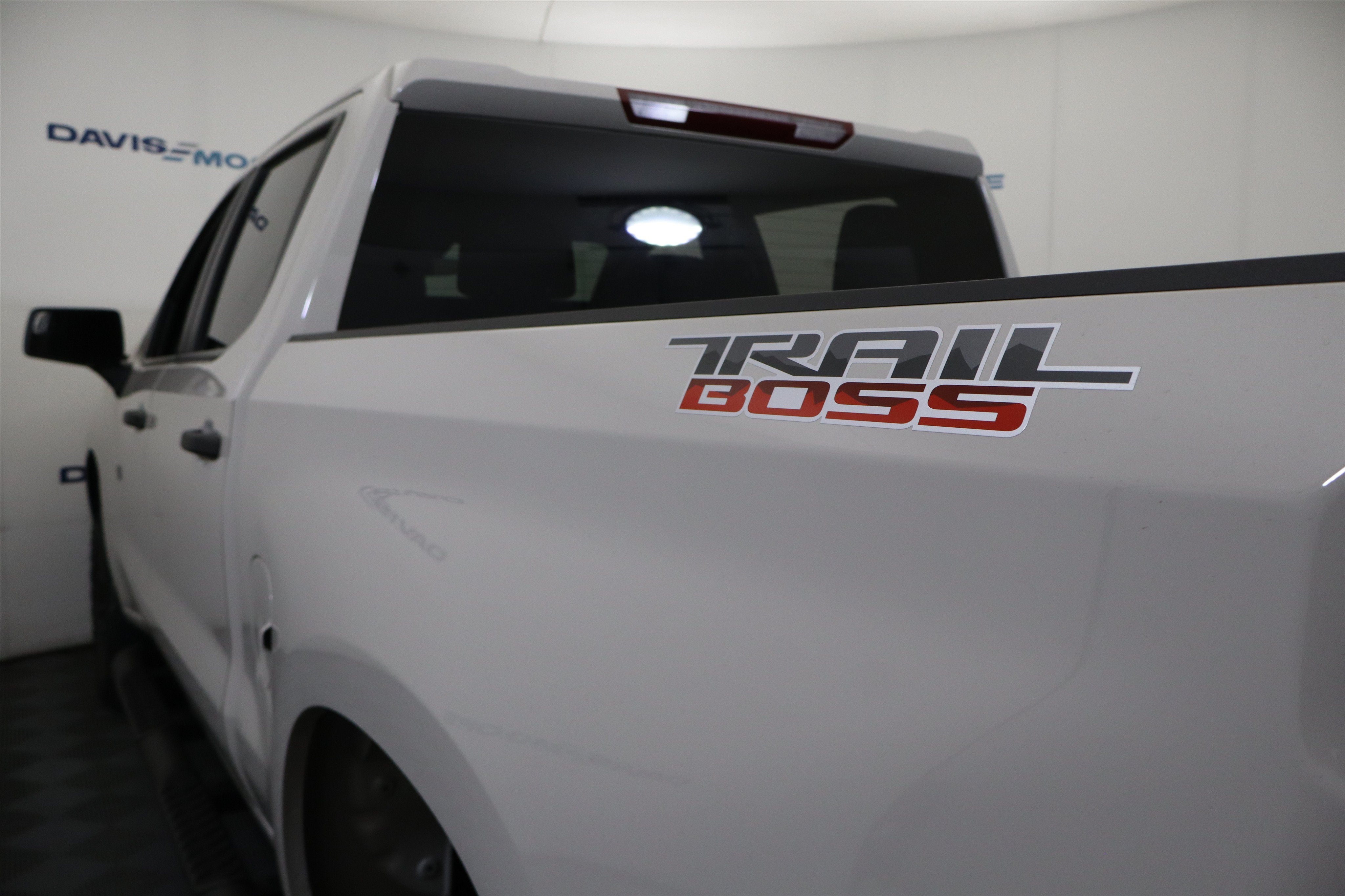 2026 Chevrolet Silverado 1500 Custom Trail Boss Crew Cab 4WD