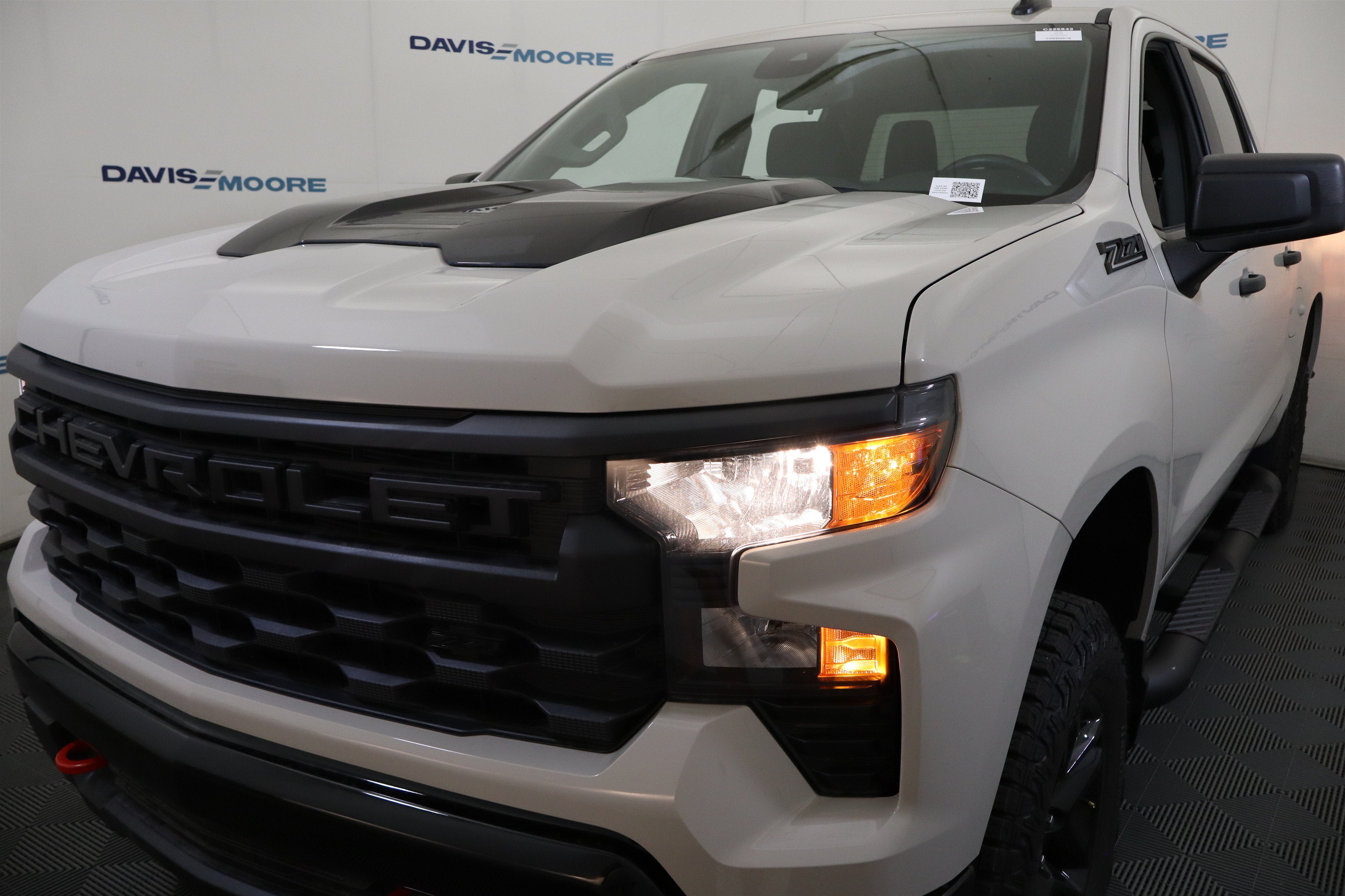 2026 Chevrolet Silverado 1500 Custom Trail Boss Crew Cab 4WD