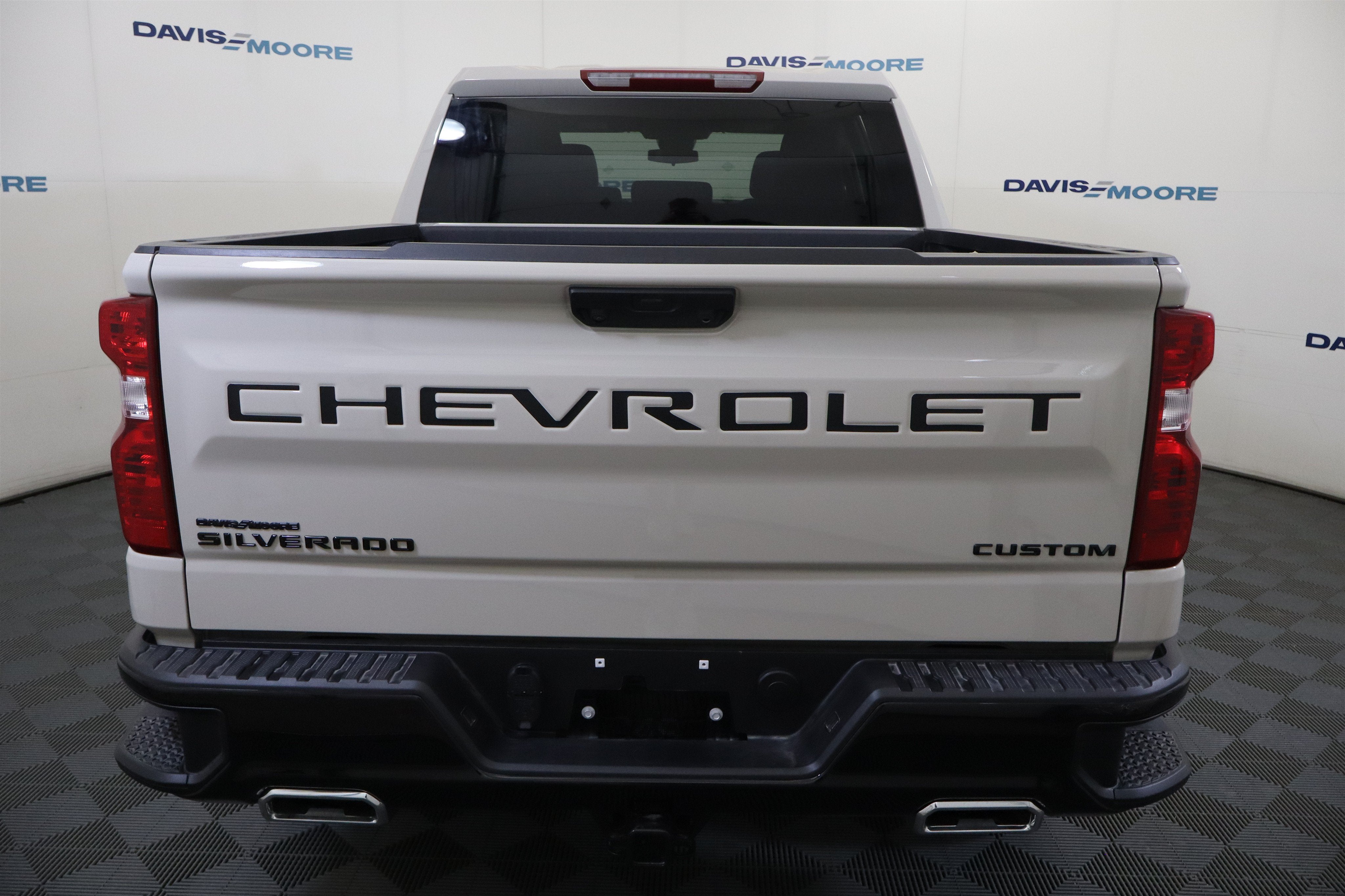 2026 Chevrolet Silverado 1500 Custom Trail Boss Crew Cab 4WD