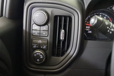 2026 Chevrolet Silverado 1500 Custom Trail Boss Crew Cab 4WD