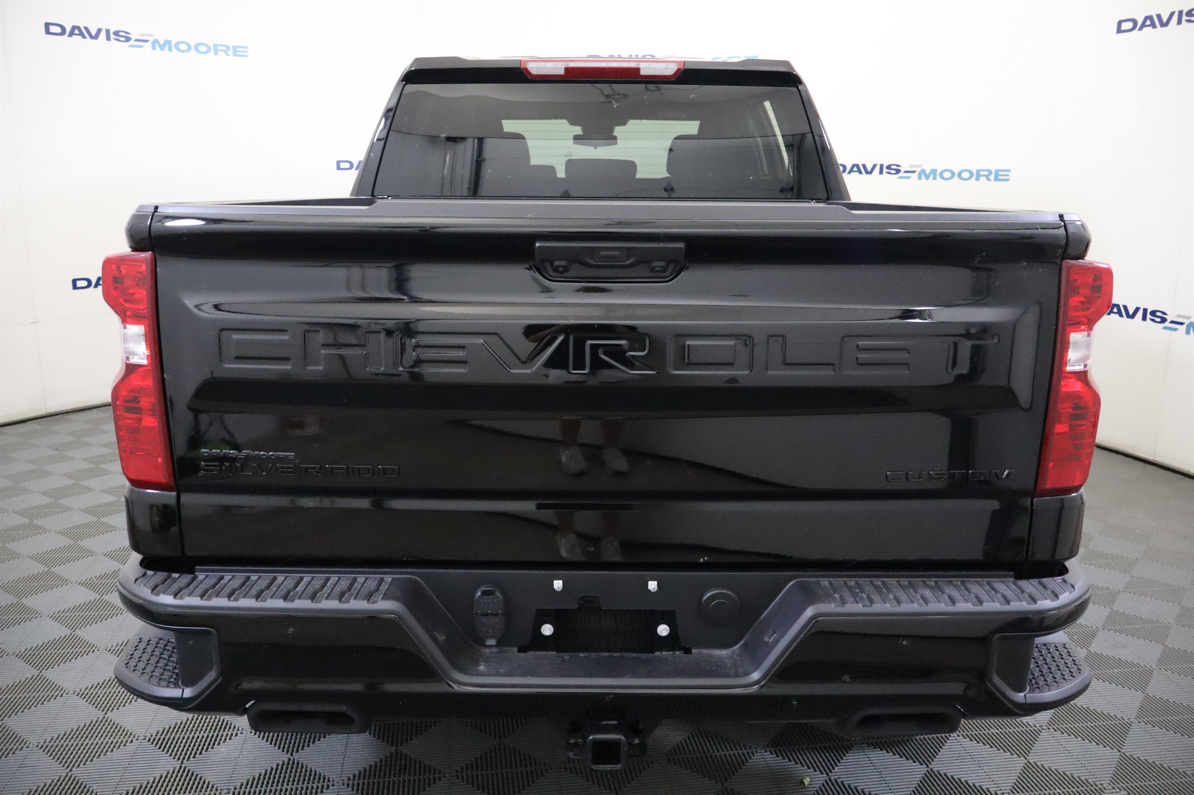 2026 Chevrolet Silverado 1500 Custom Trail Boss Crew Cab 4WD