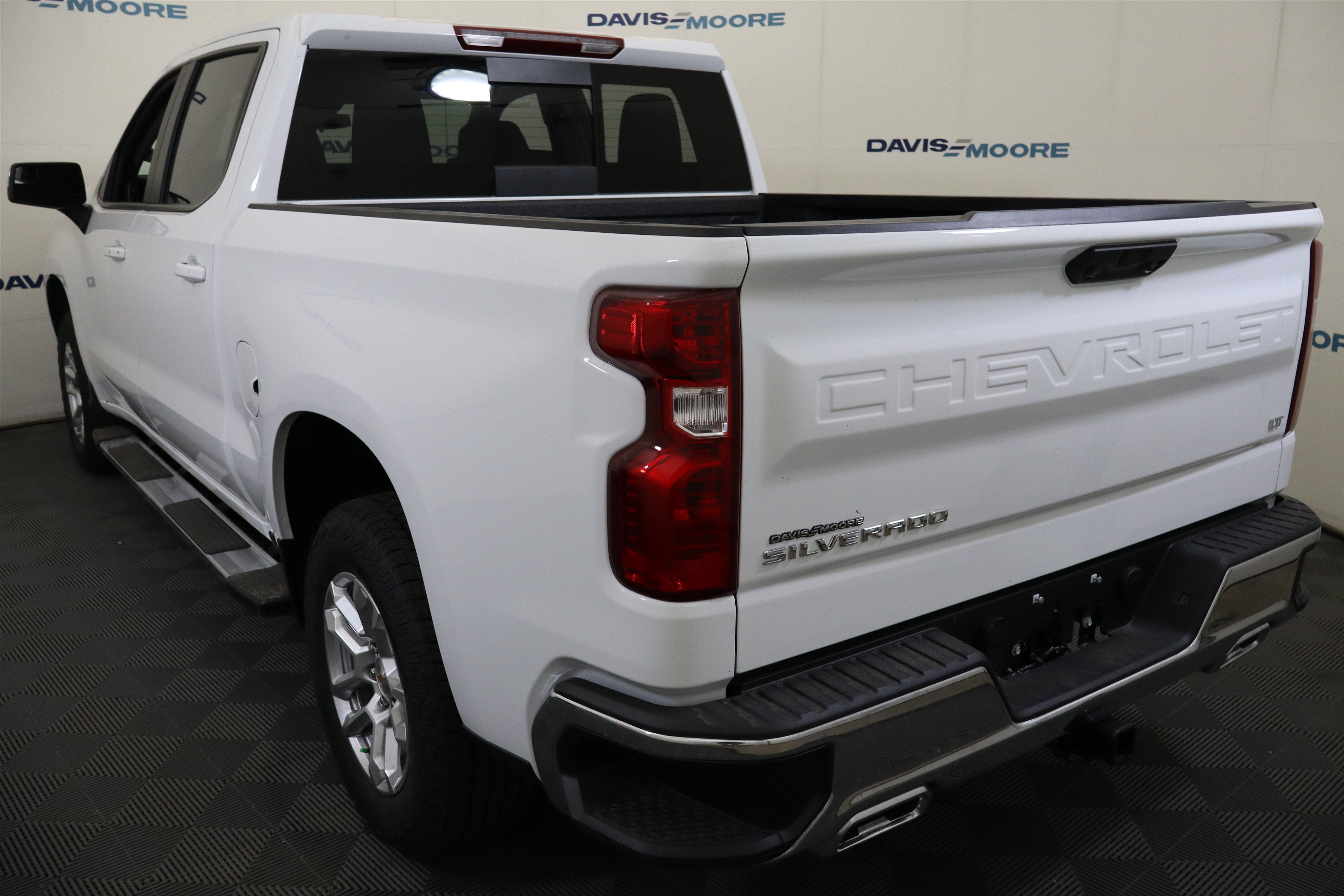 2026 Chevrolet Silverado 1500 LT Crew Cab 4WD