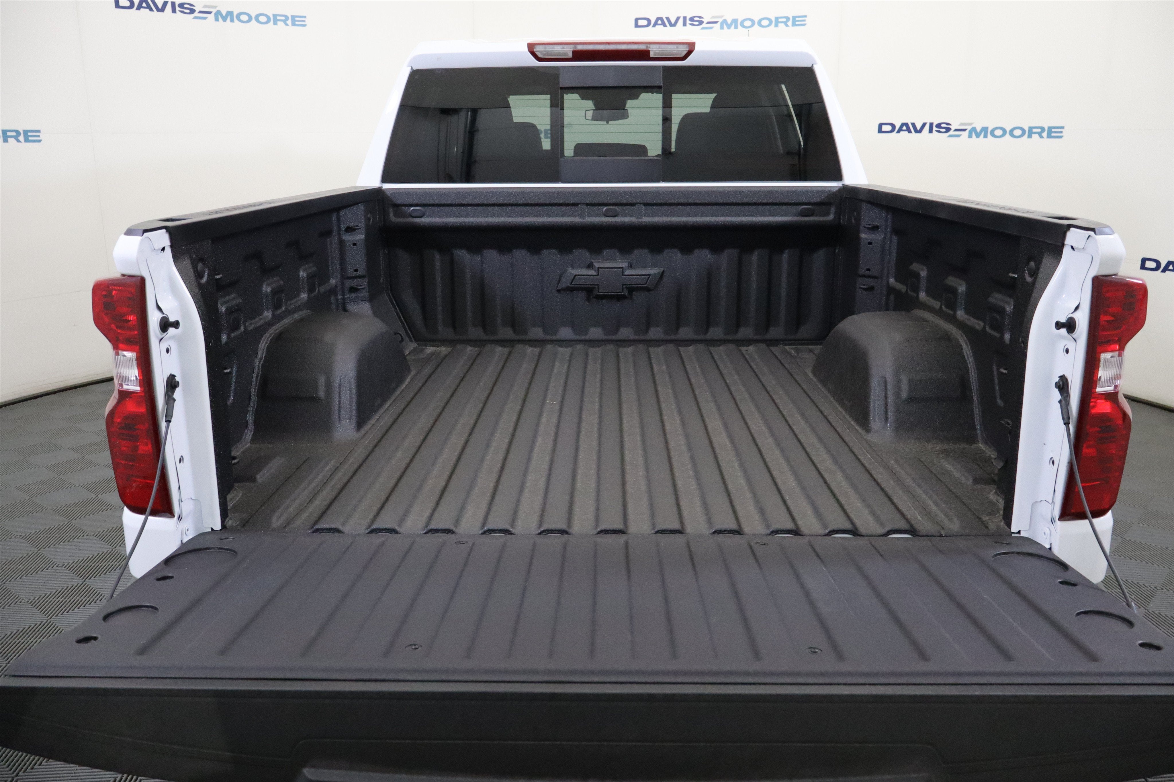 2026 Chevrolet Silverado 1500 LT Crew Cab 4WD