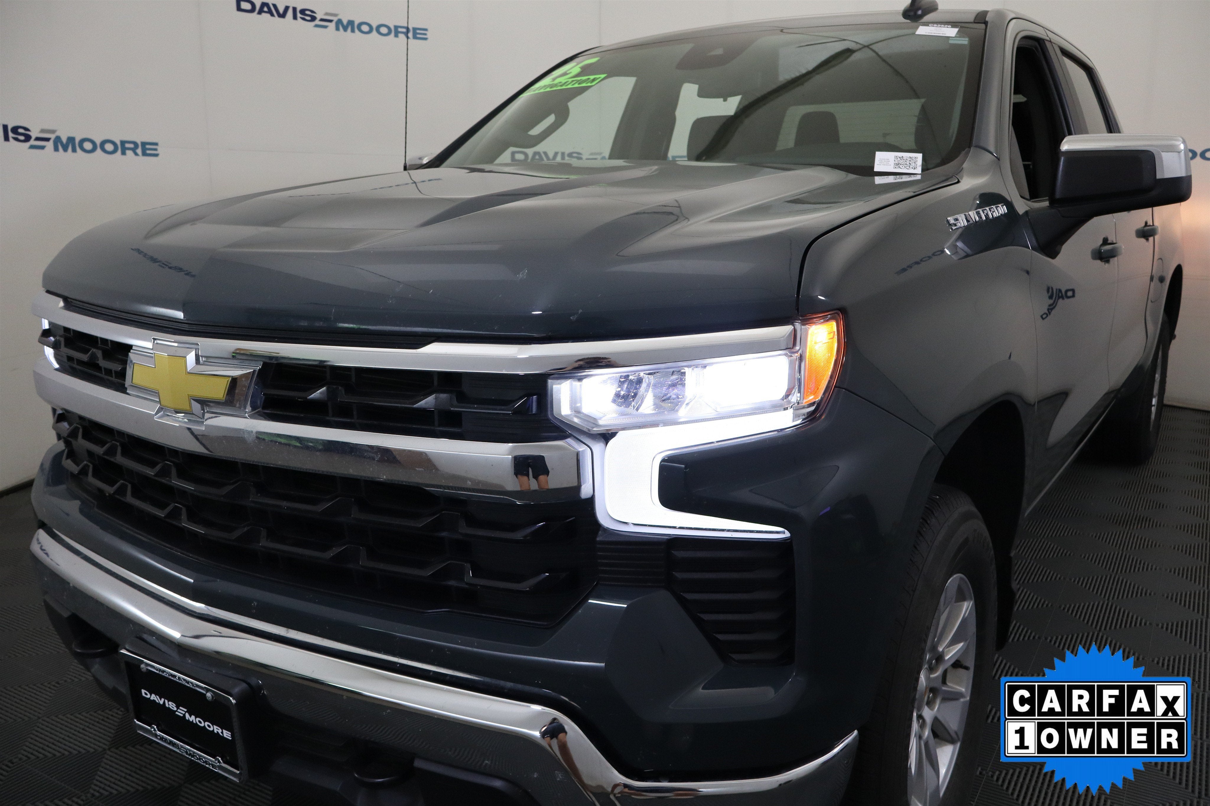 2025 Chevrolet Silverado 1500 LT Crew Cab 4WD