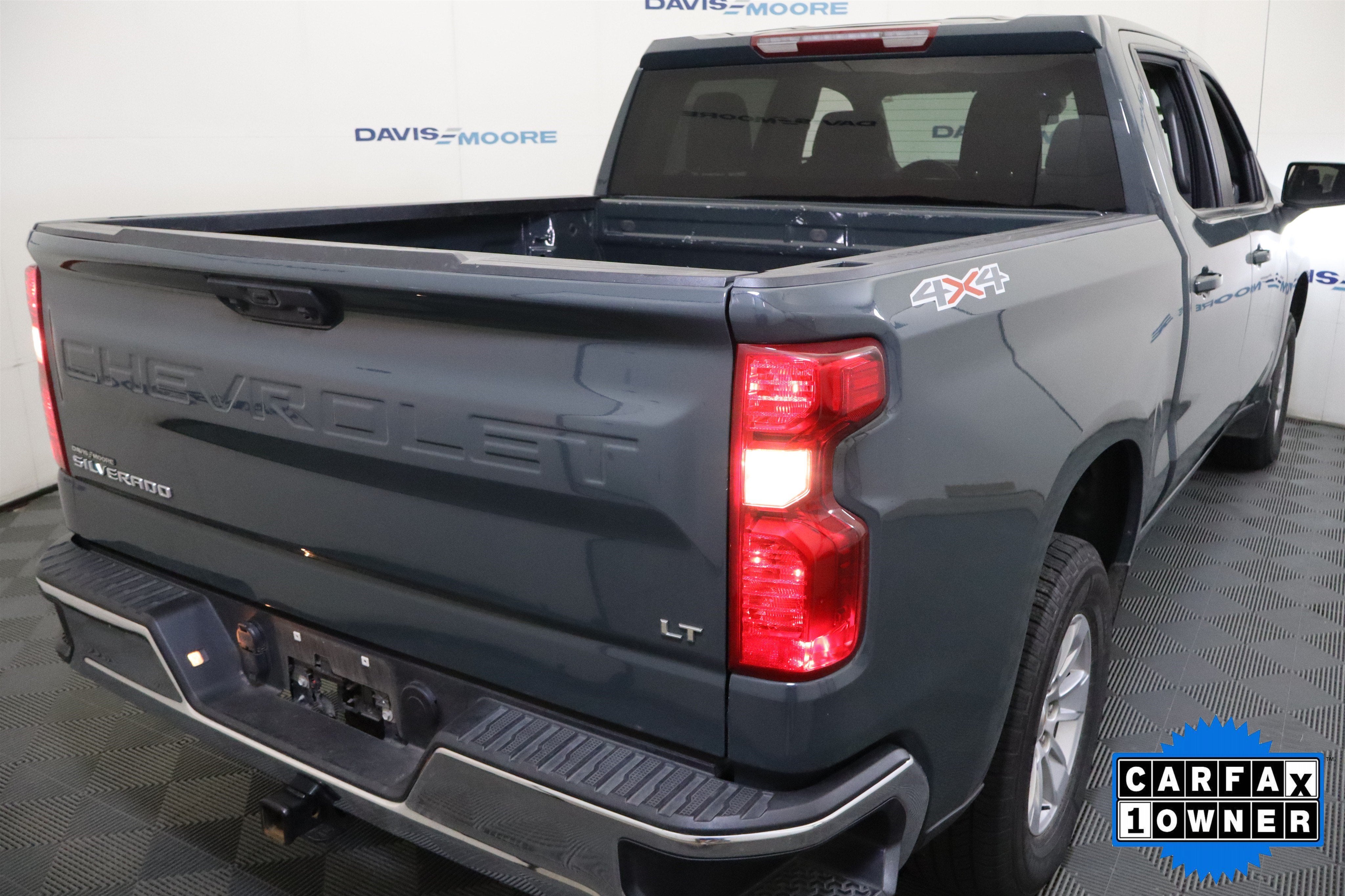 2025 Chevrolet Silverado 1500 LT Crew Cab 4WD