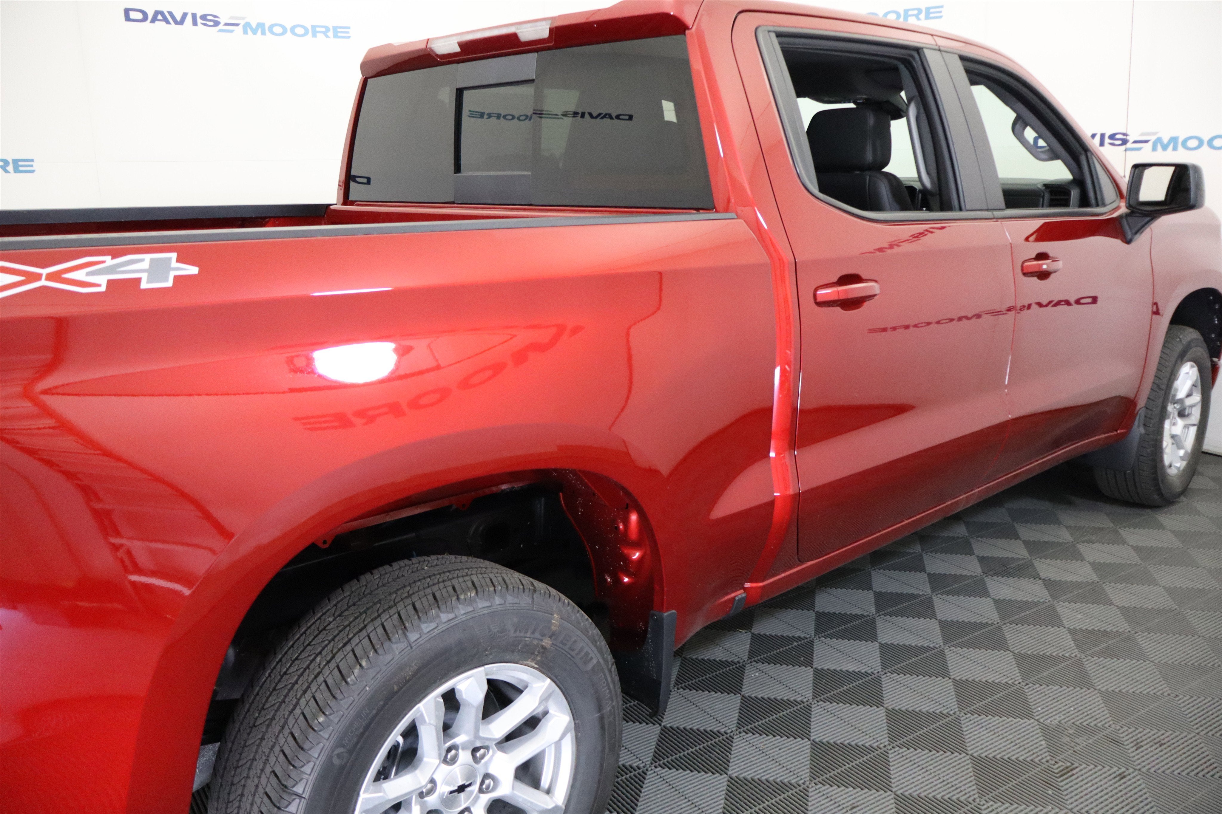 2026 Chevrolet Silverado 1500 RST Crew Cab 4WD