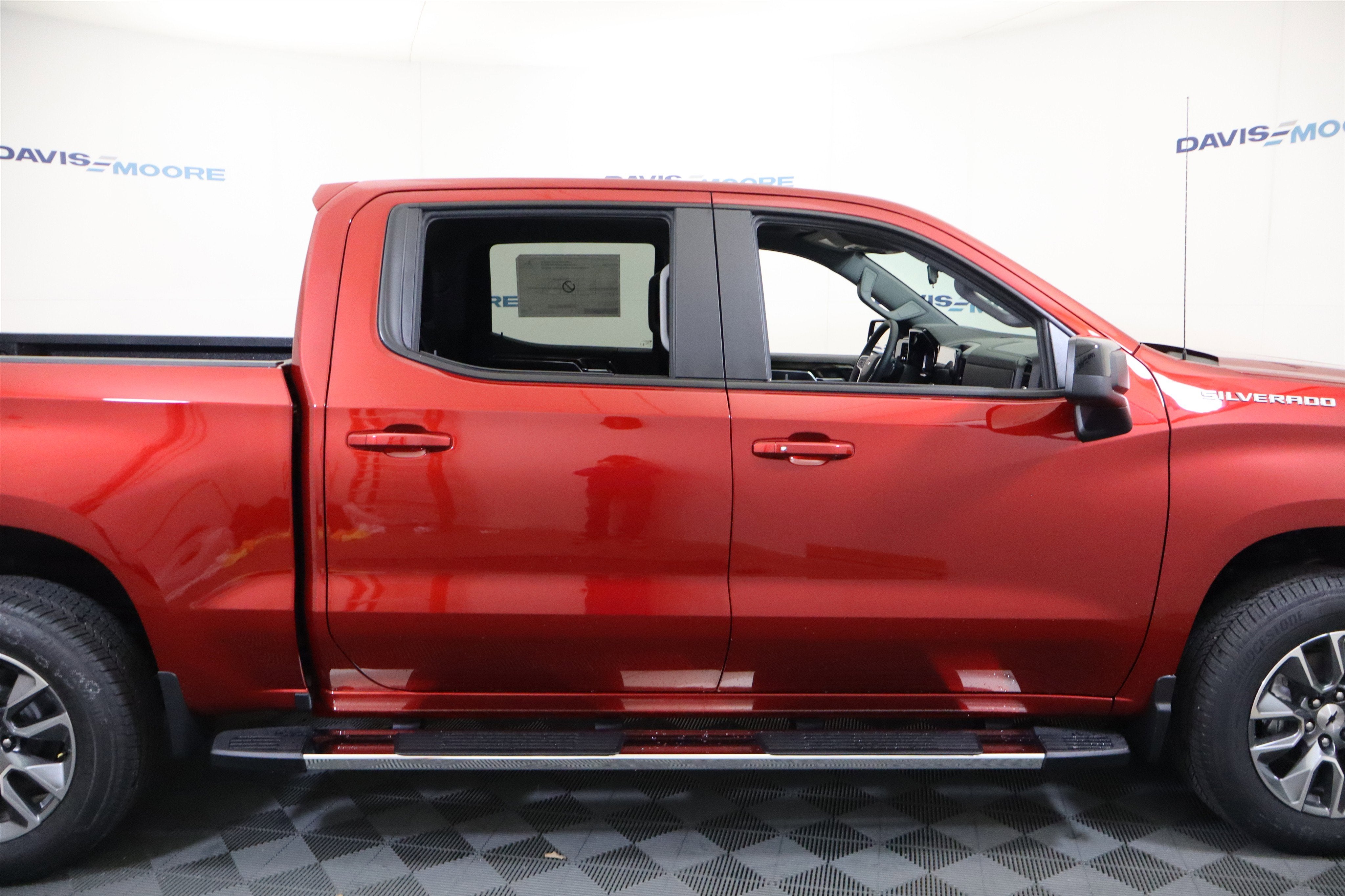 2026 Chevrolet Silverado 1500 RST Crew Cab 4WD