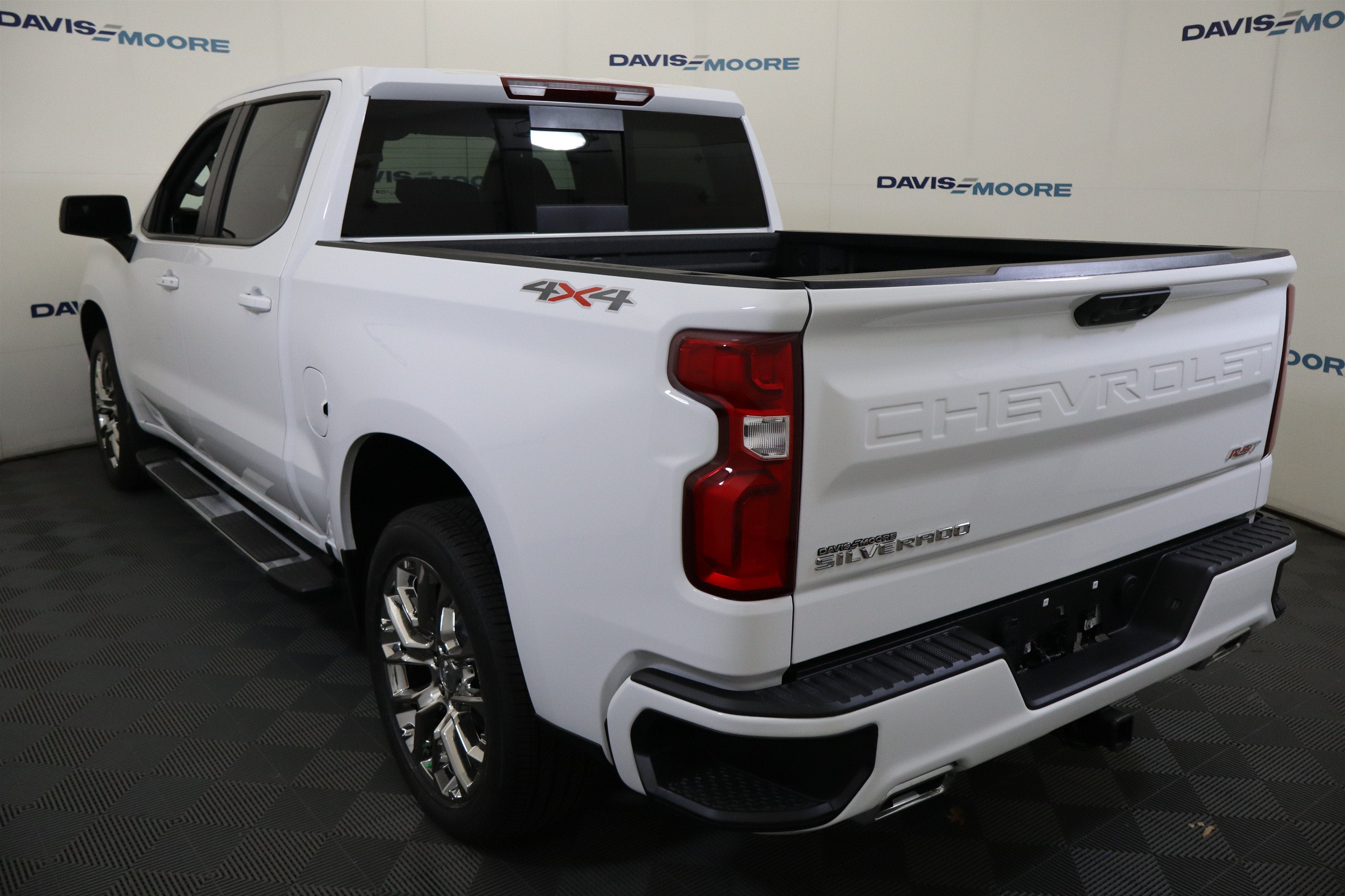 2026 Chevrolet Silverado 1500 RST Crew Cab 4WD