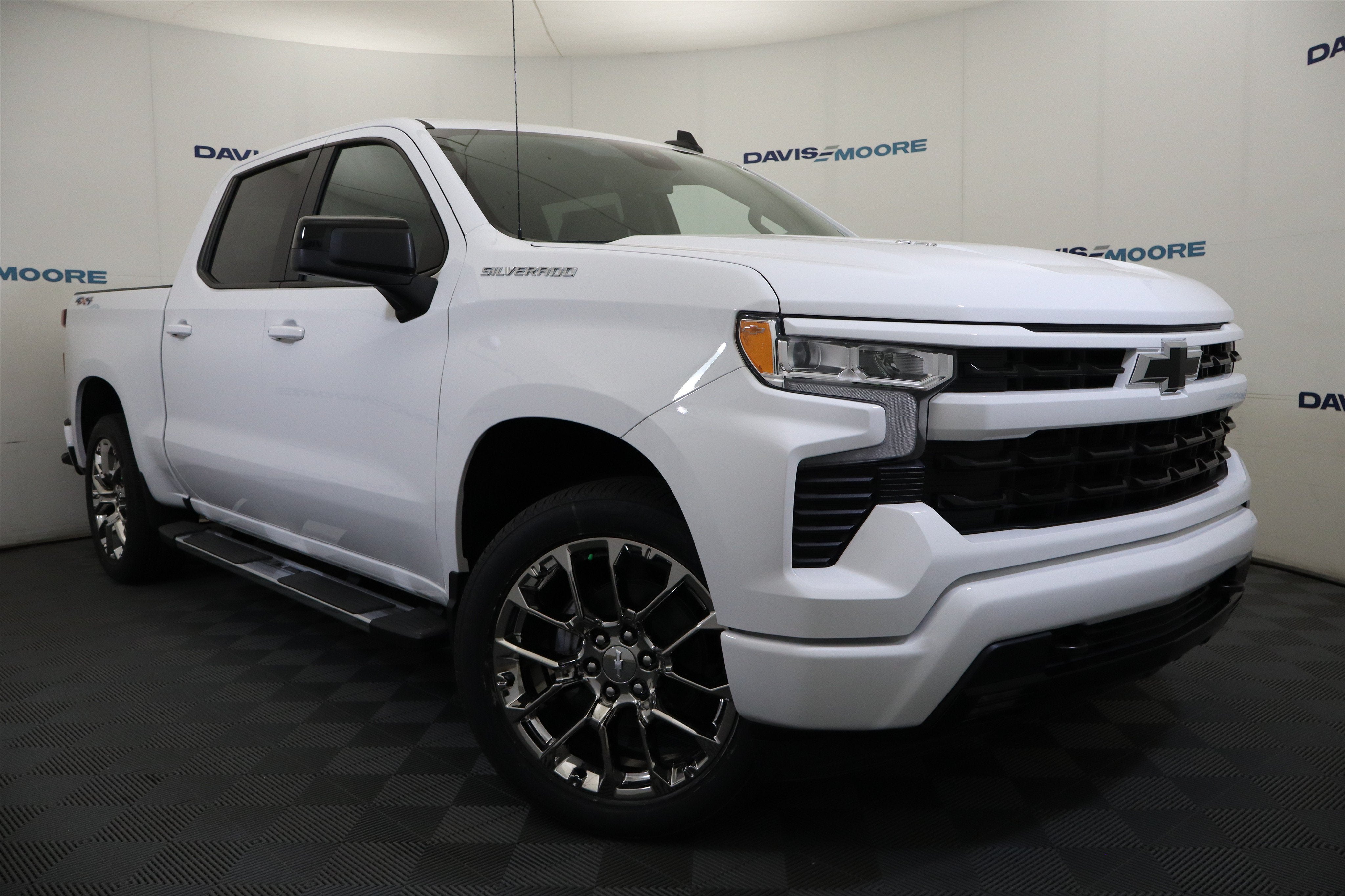 2026 Chevrolet Silverado 1500 RST Crew Cab 4WD