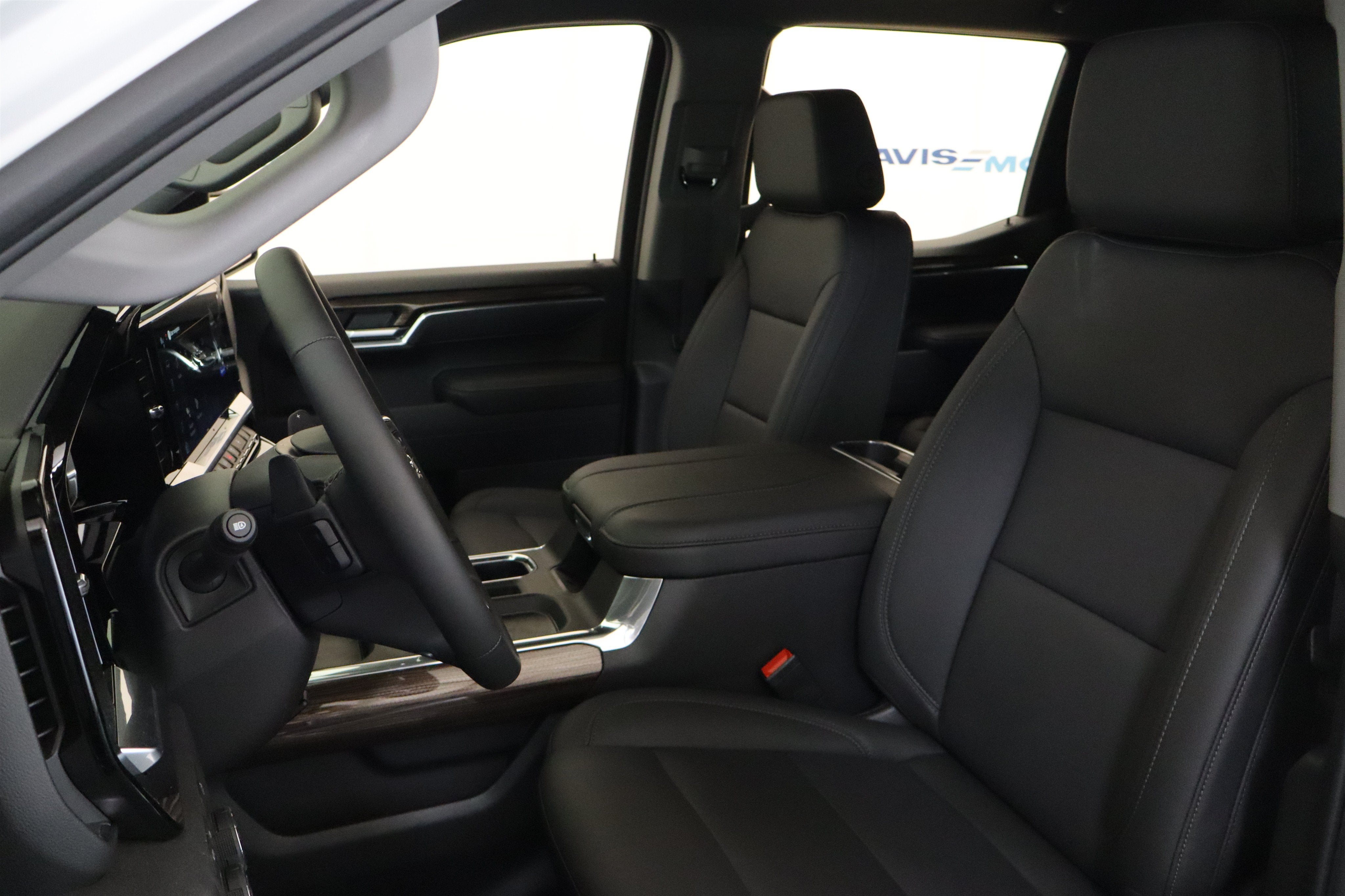 2026 Chevrolet Silverado 1500 RST Crew Cab 4WD