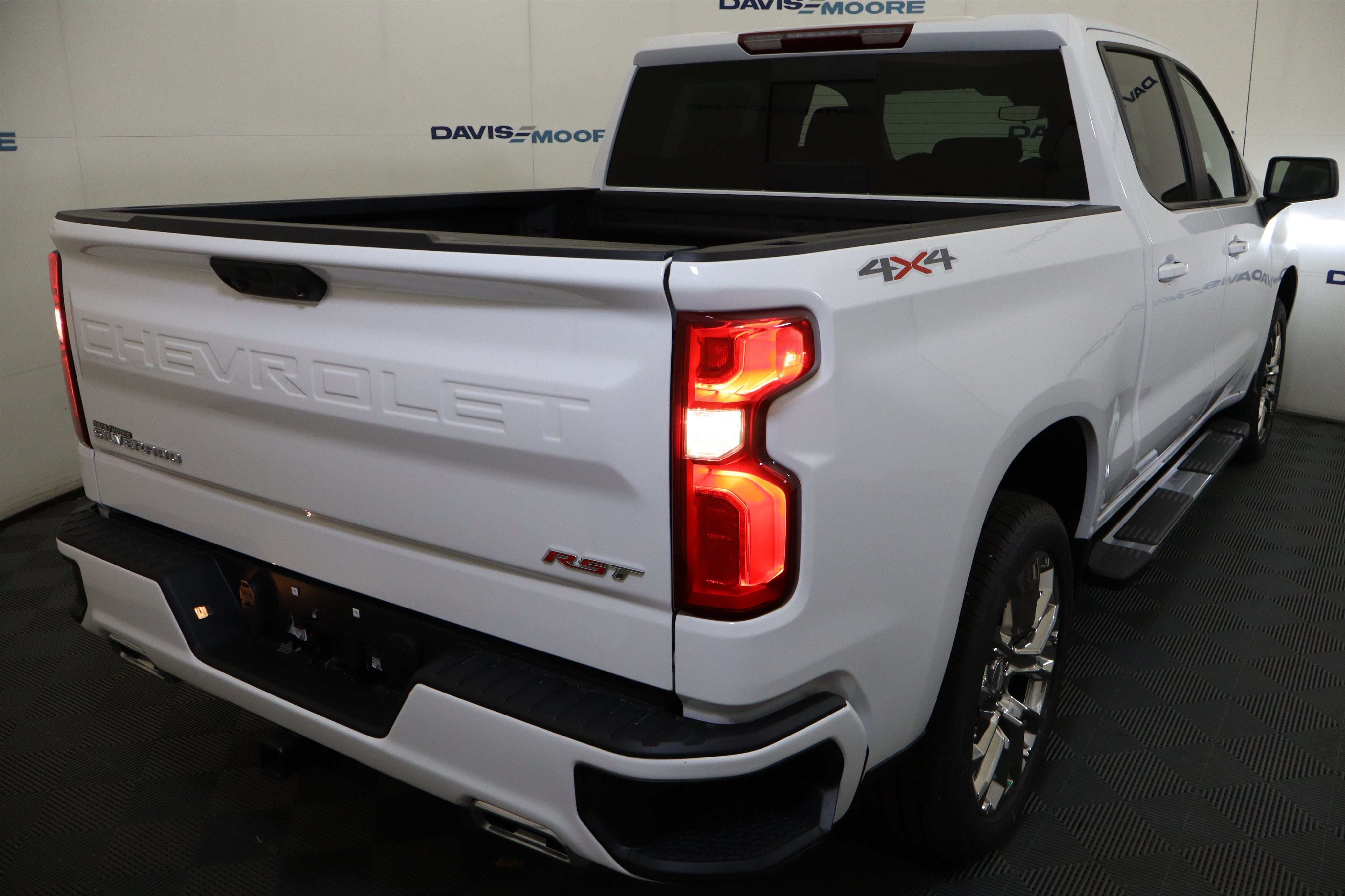 2026 Chevrolet Silverado 1500 RST Crew Cab 4WD