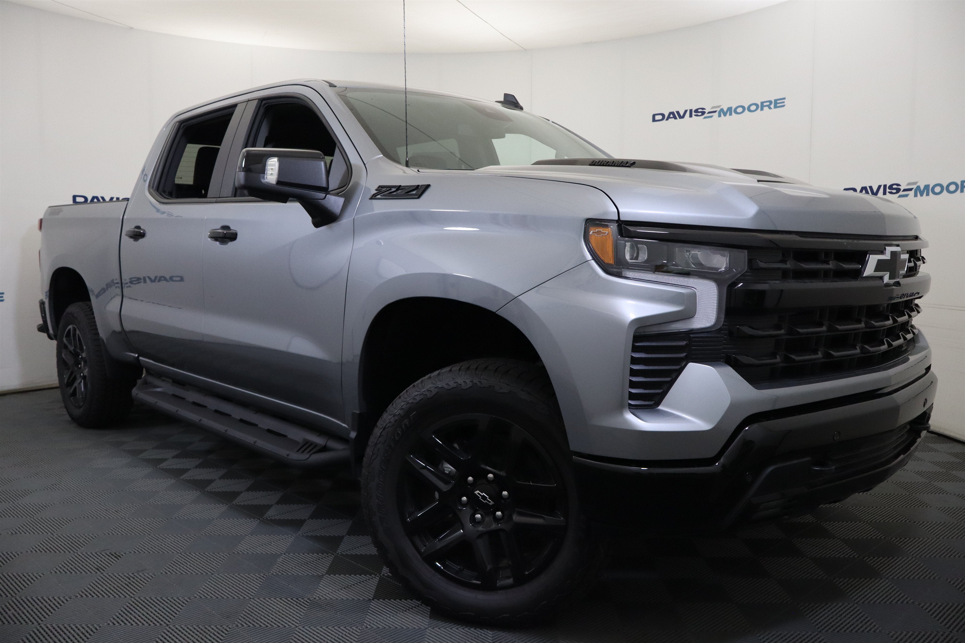 2026 Chevrolet Silverado 1500 LT Trail Boss Crew Cab 4WD