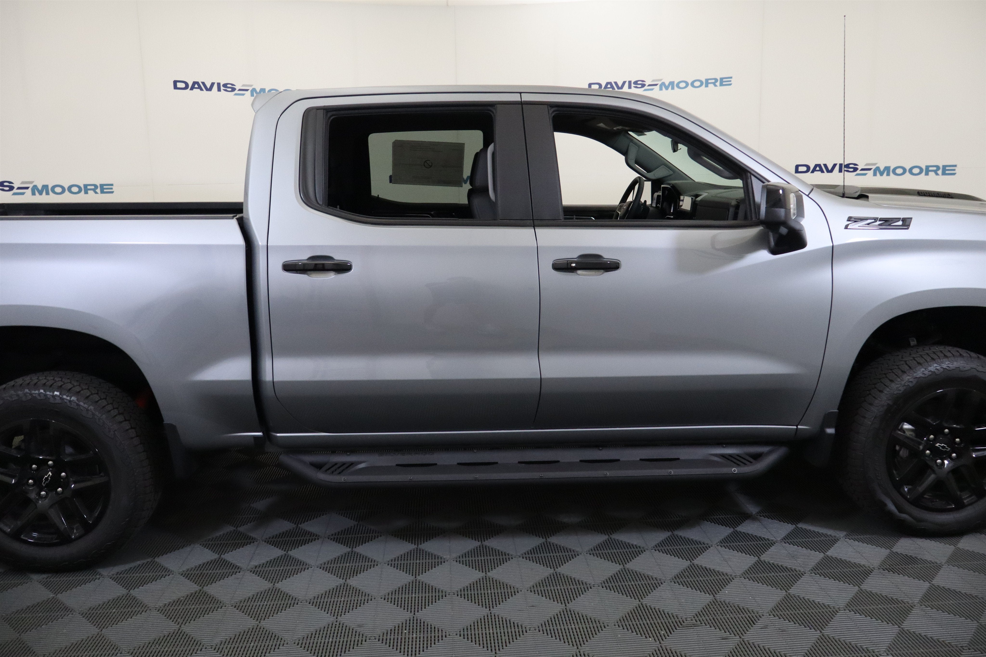 2026 Chevrolet Silverado 1500 LT Trail Boss Crew Cab 4WD