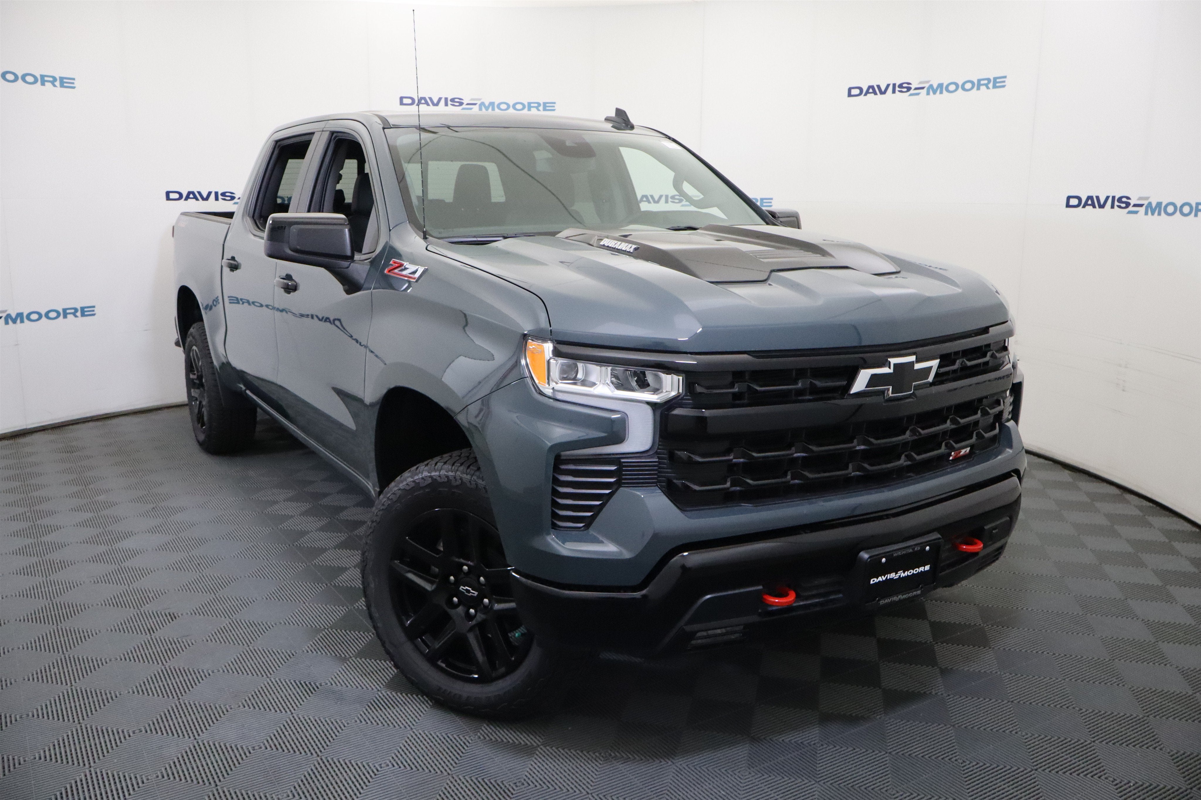 2026 Chevrolet Silverado 1500 LT Trail Boss Crew Cab 4WD