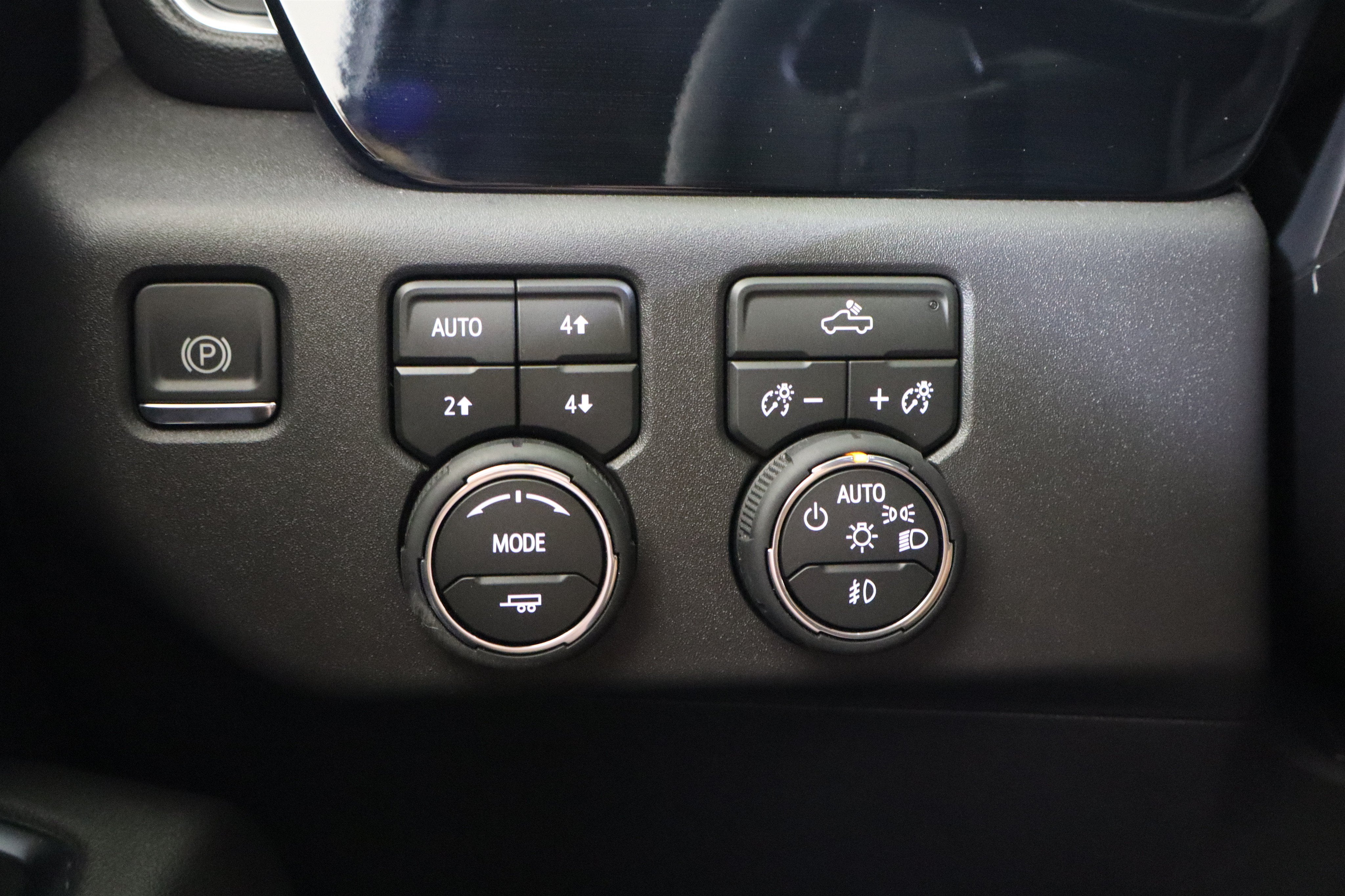 2026 Chevrolet Silverado 1500 LT Trail Boss Crew Cab 4WD