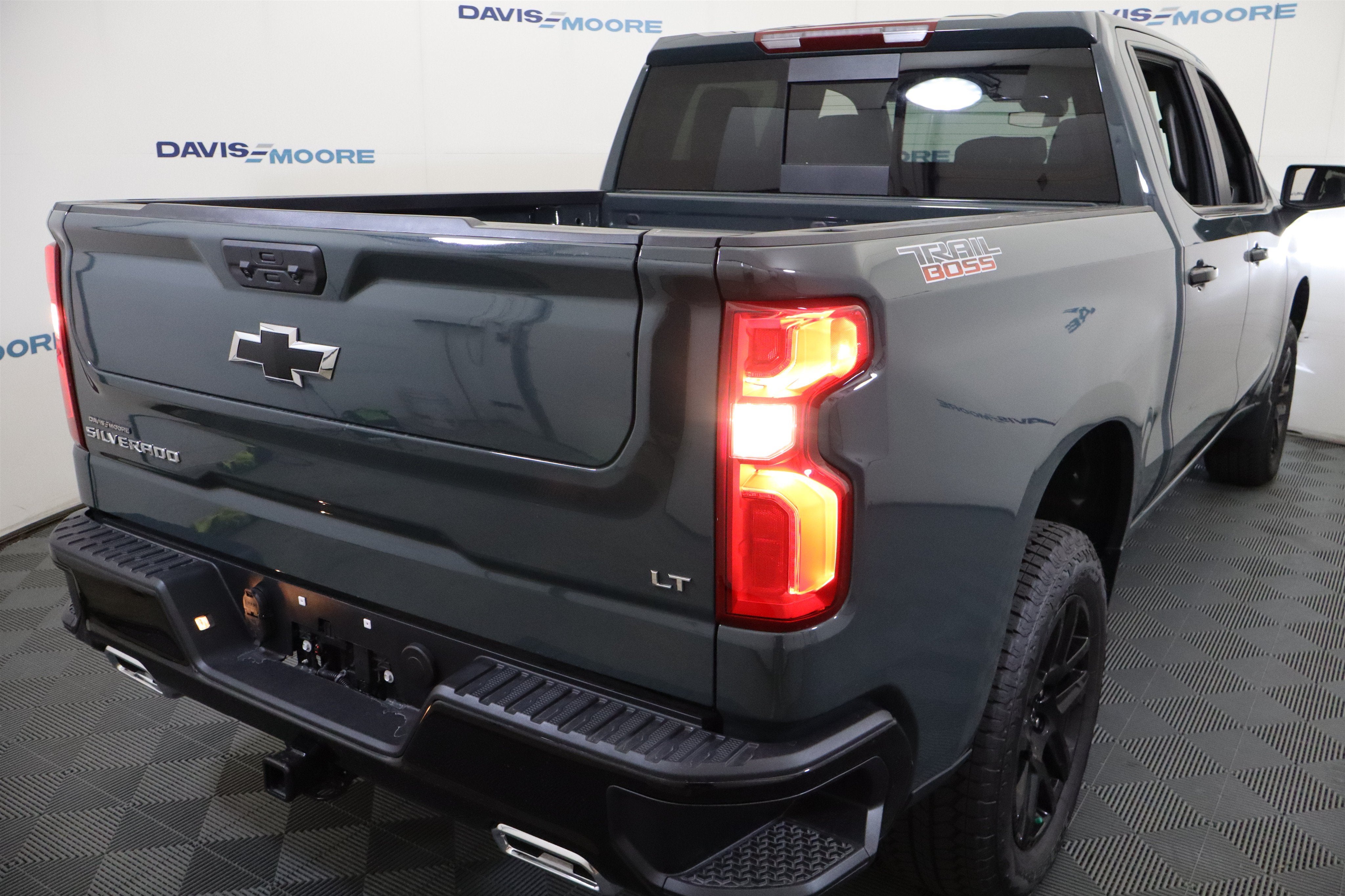 2026 Chevrolet Silverado 1500 LT Trail Boss Crew Cab 4WD