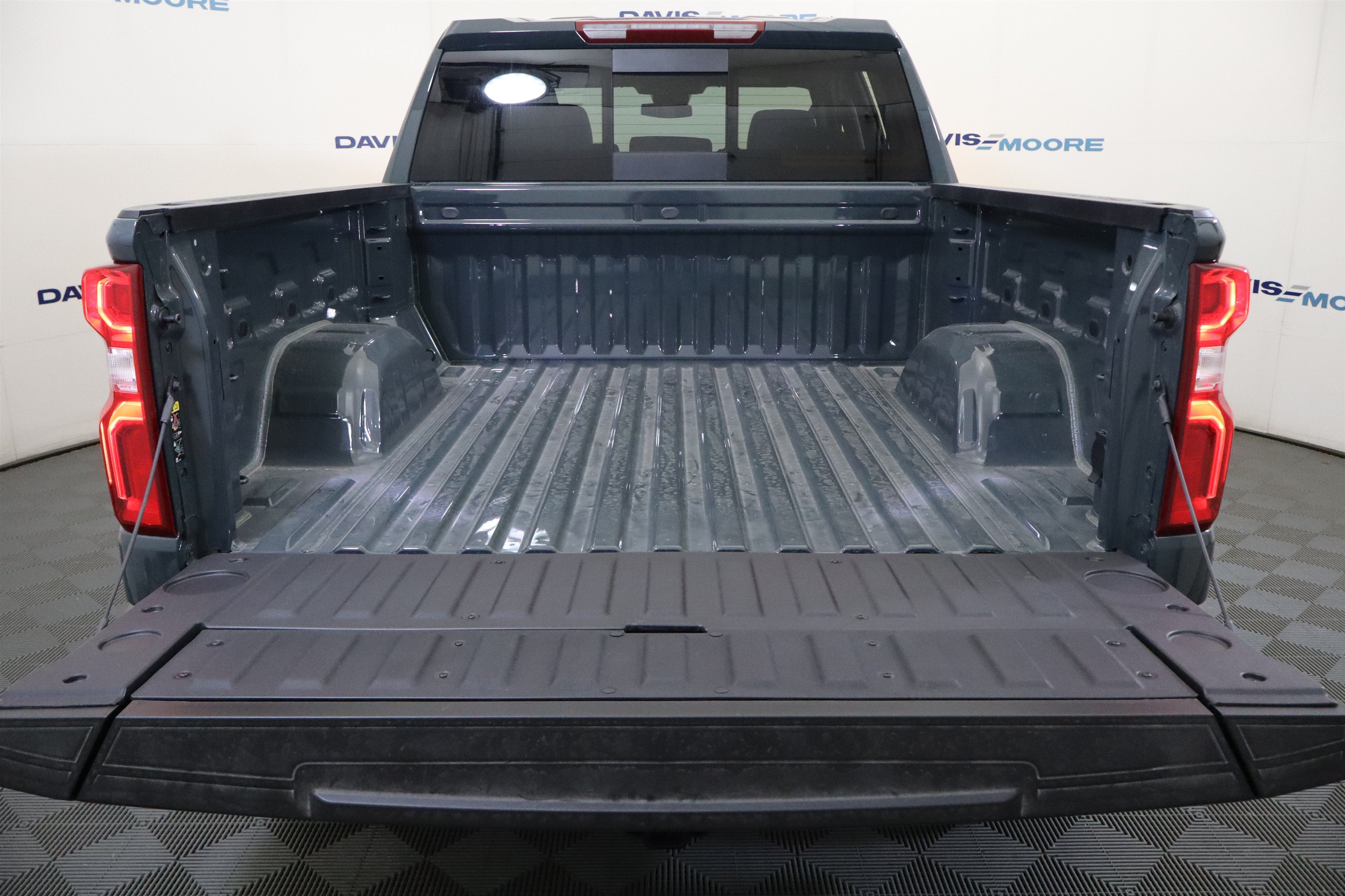 2026 Chevrolet Silverado 1500 LT Trail Boss Crew Cab 4WD