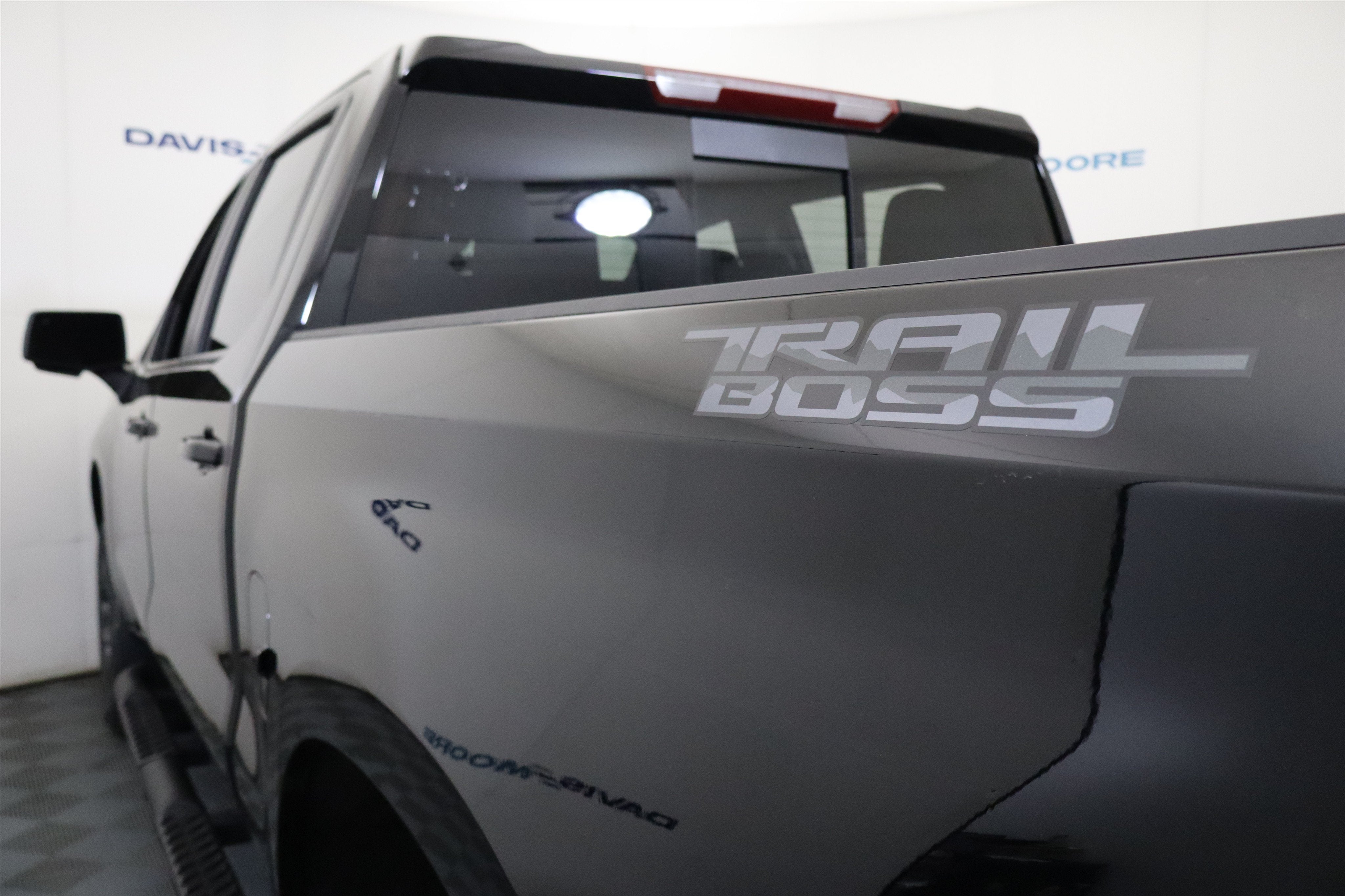 2026 Chevrolet Silverado 1500 LT Trail Boss Crew Cab 4WD