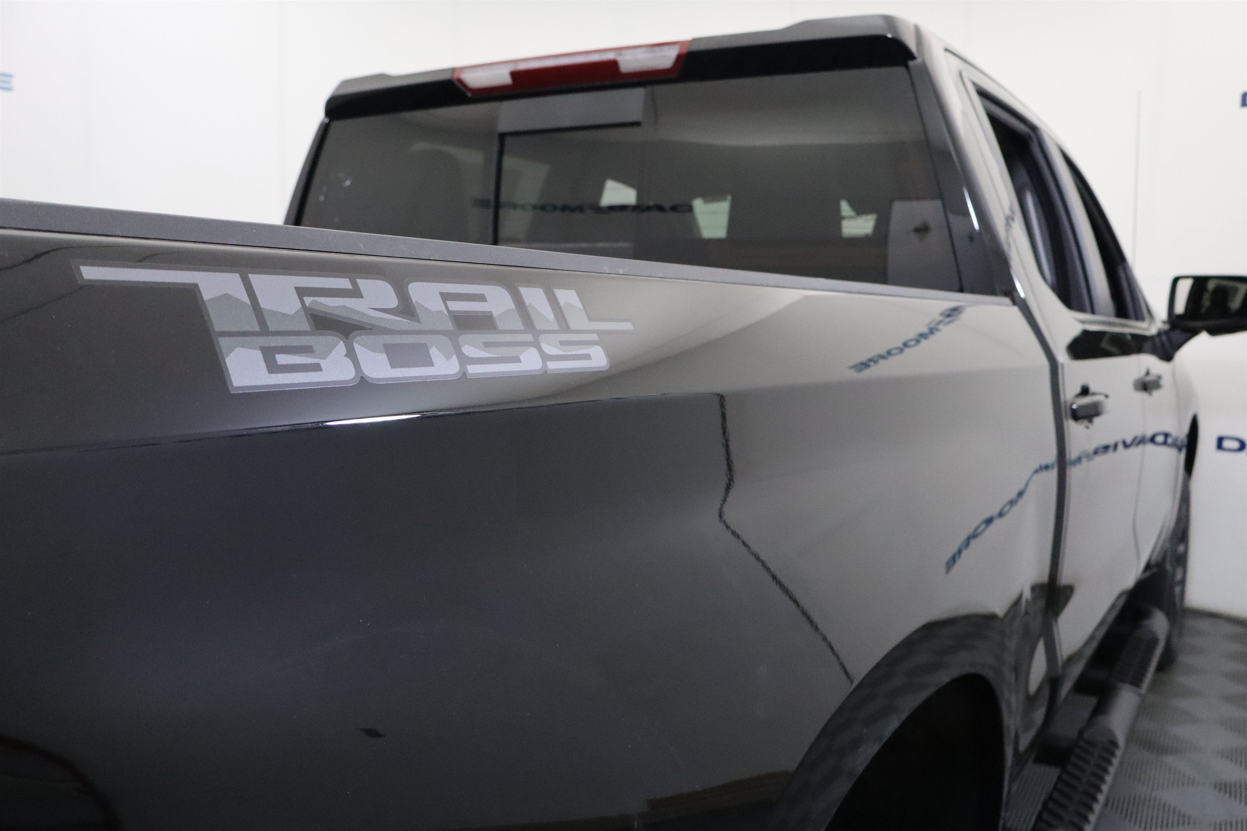 2026 Chevrolet Silverado 1500 LT Trail Boss Crew Cab 4WD
