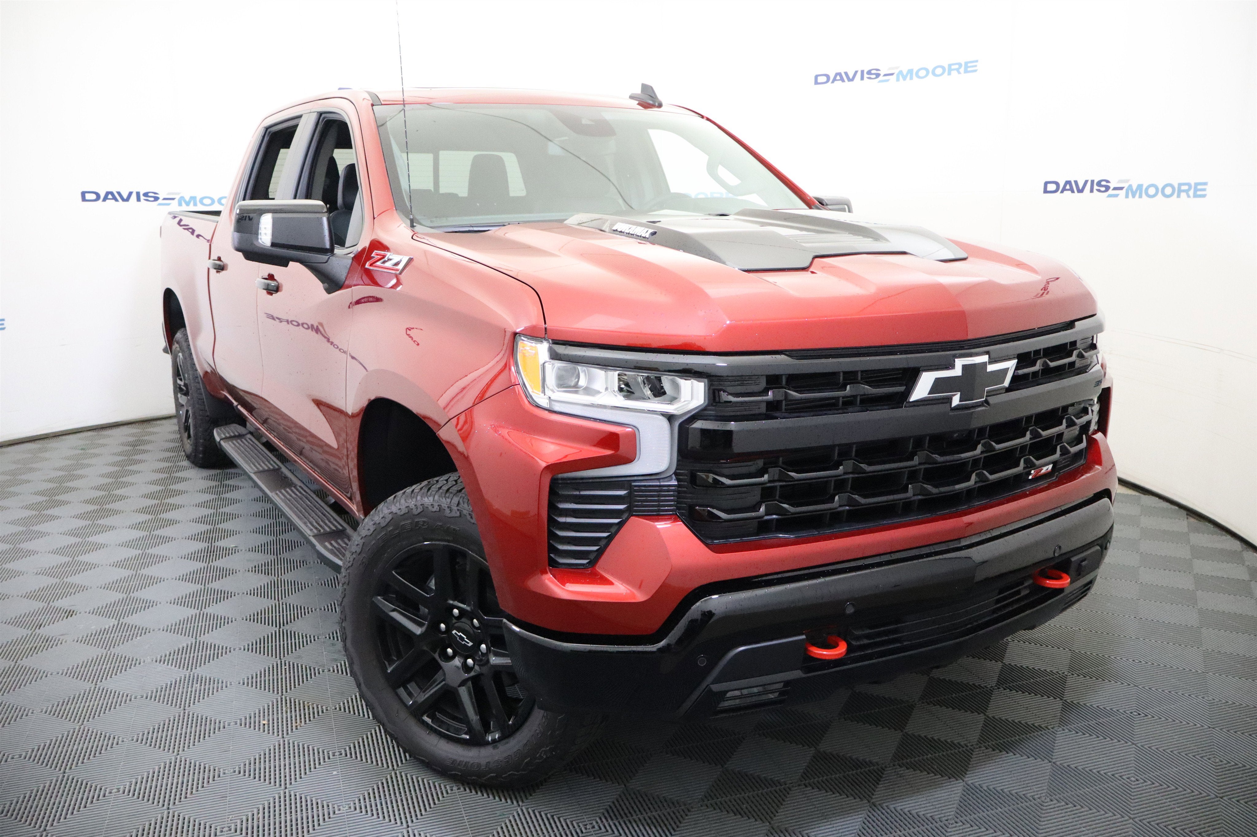 2026 Chevrolet Silverado 1500 LT Trail Boss Crew Cab 4WD