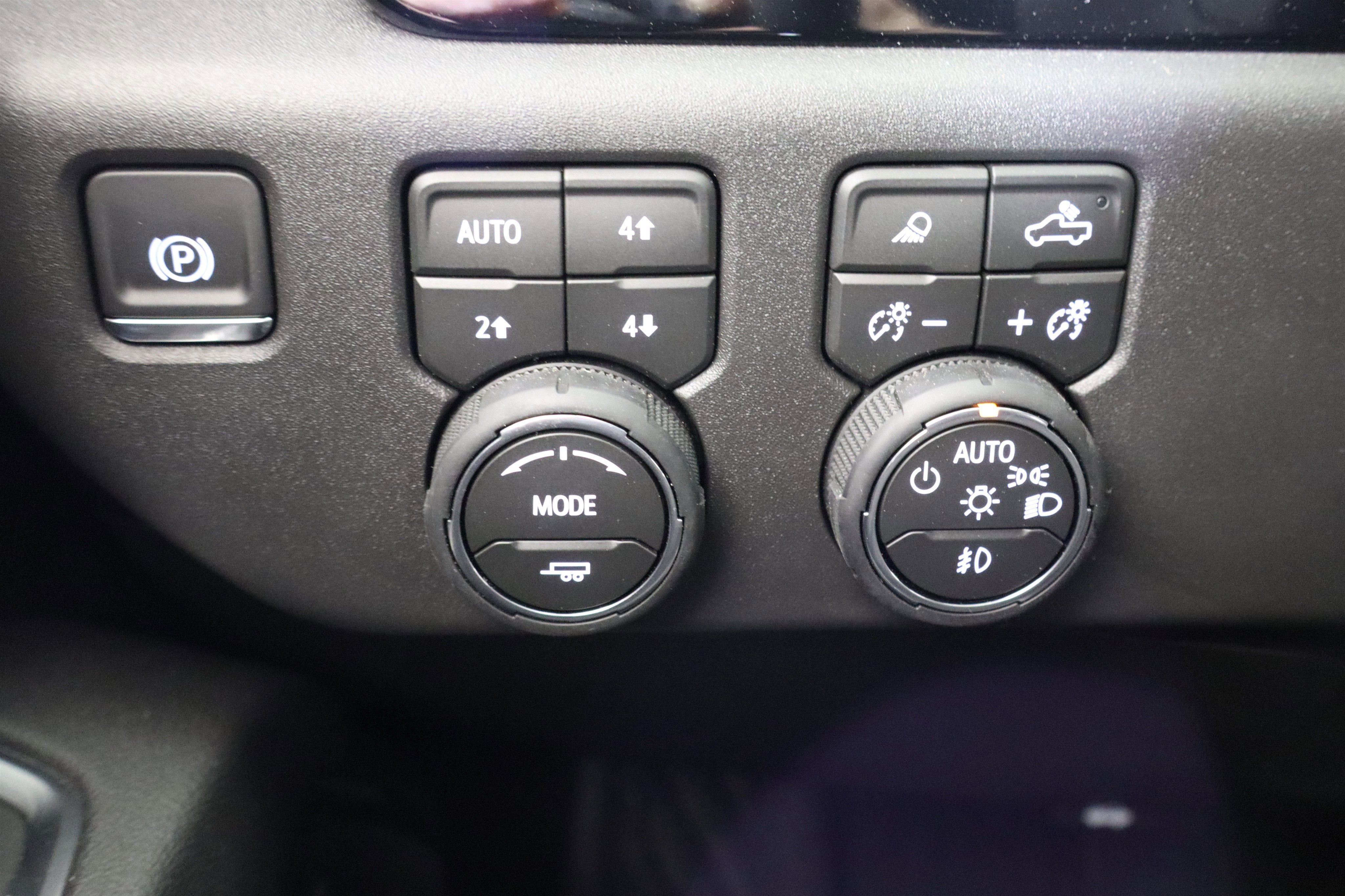 2026 Chevrolet Silverado 1500 LT Trail Boss Crew Cab 4WD