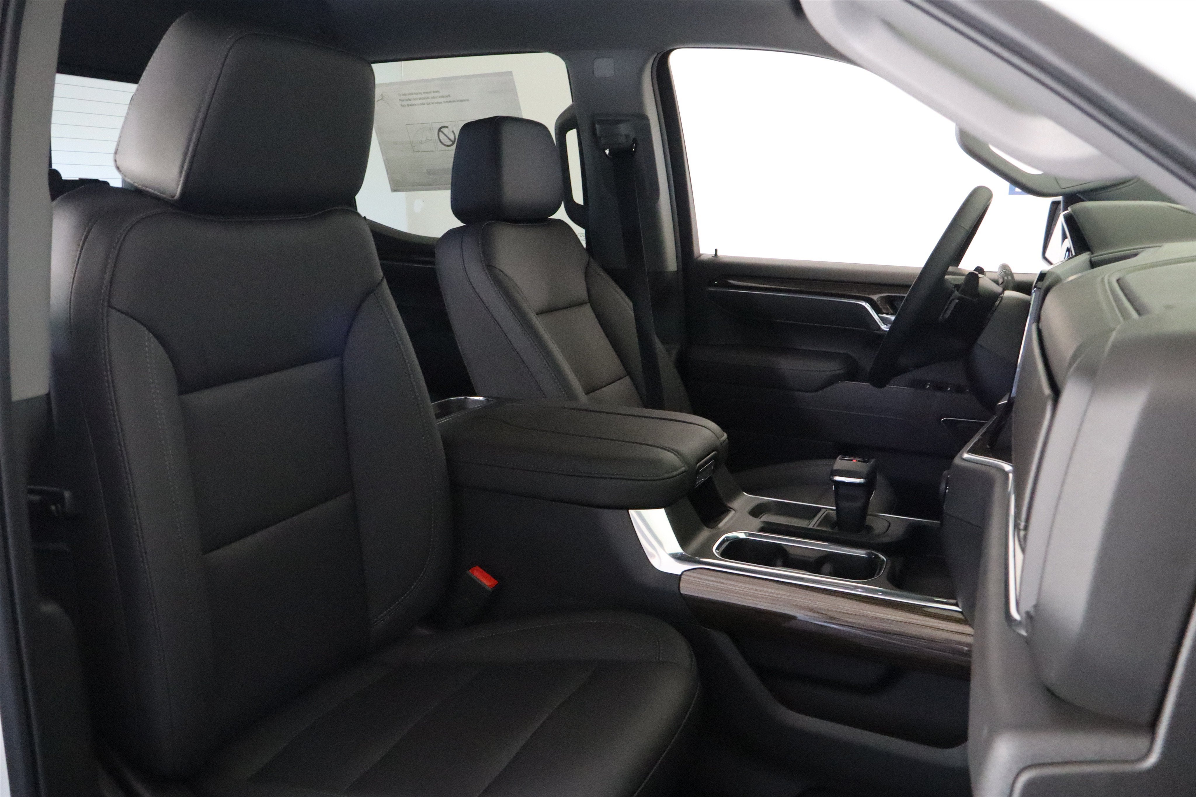 2026 Chevrolet Silverado 1500 LT Trail Boss Crew Cab 4WD